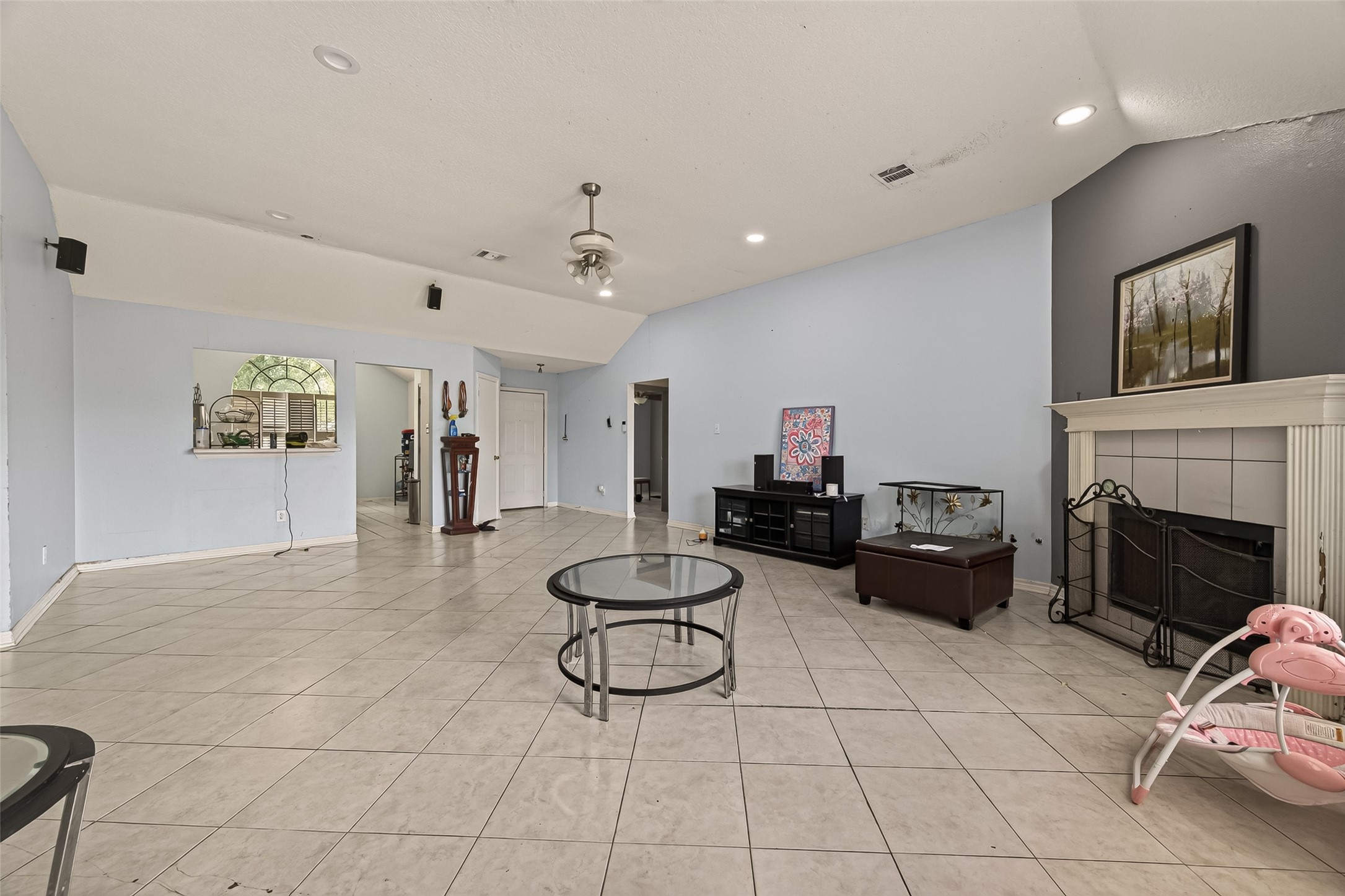 3002 Overland Trail, Dickinson, TX 77539