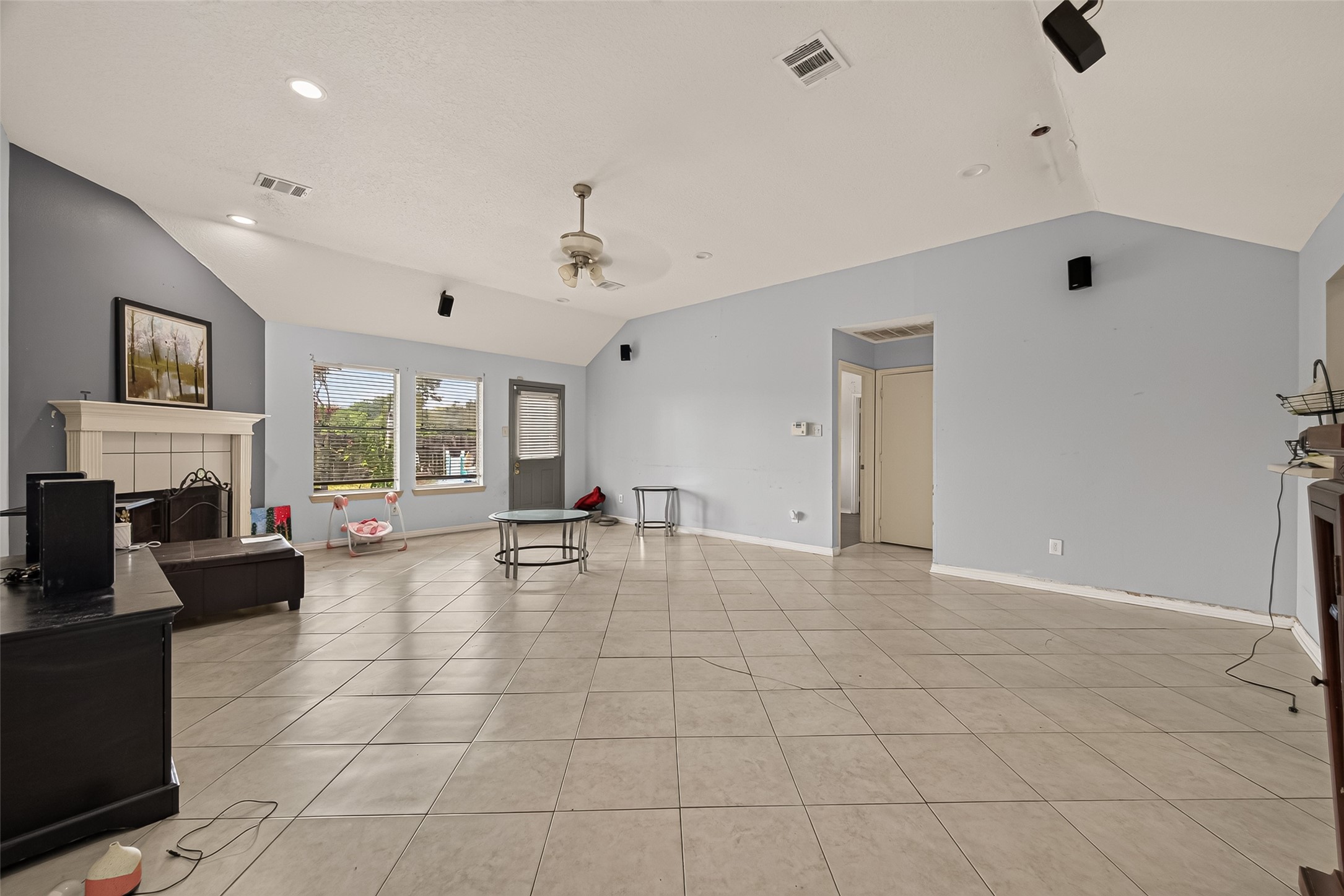 3002 Overland Trail, Dickinson, TX 77539
