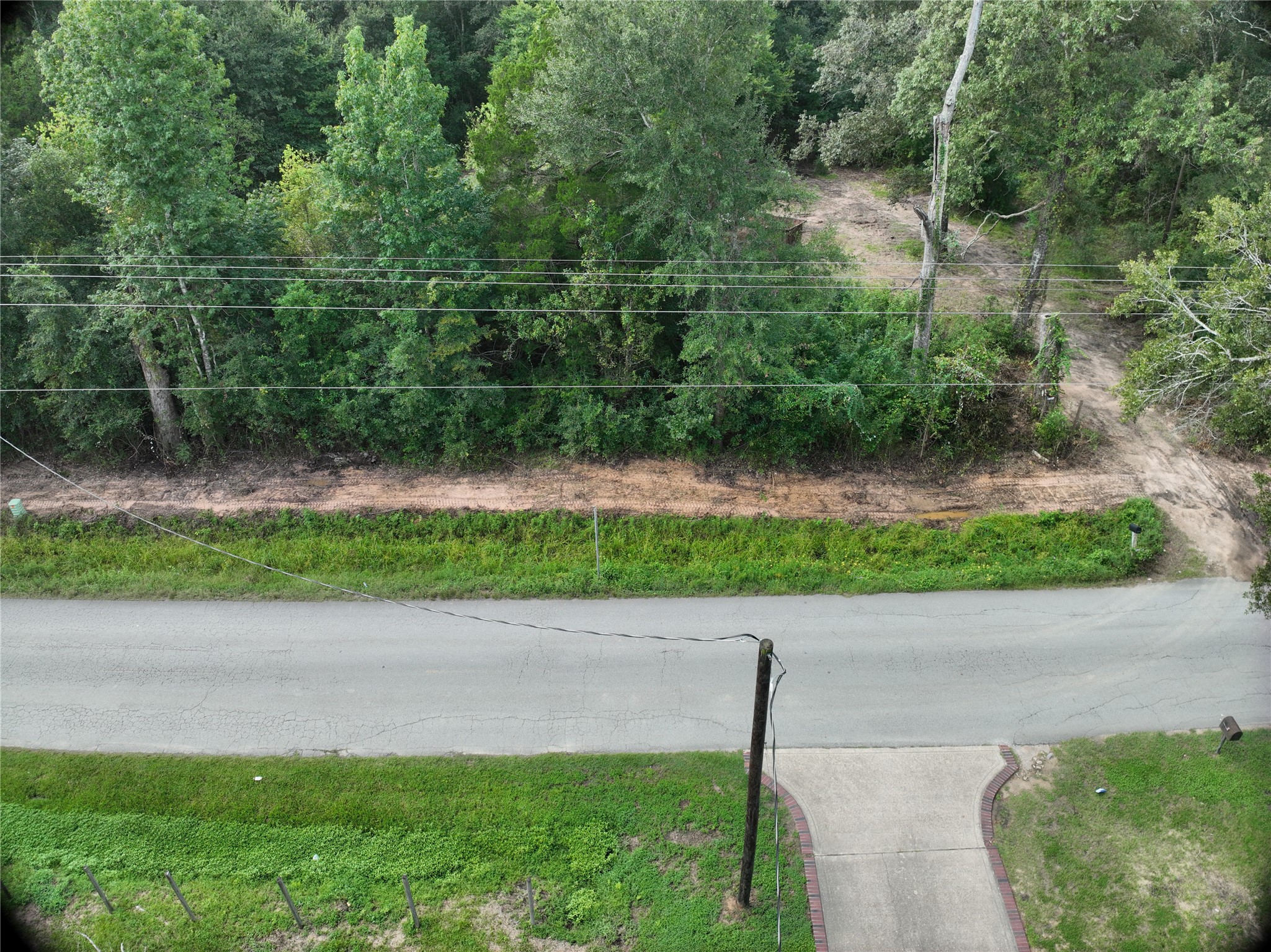 27060 Hill And Dale Avenue, Splendora, TX 77372