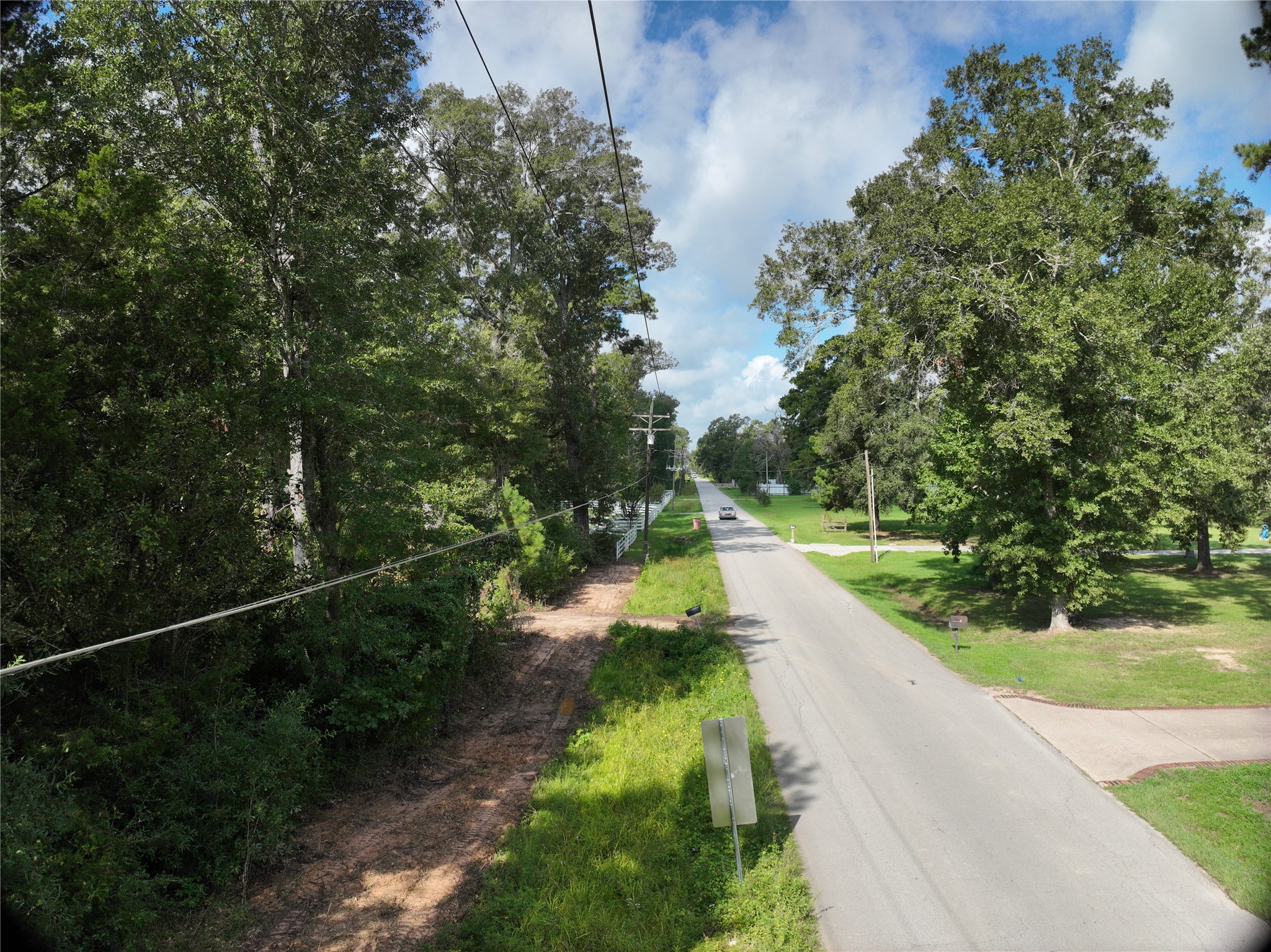 27060 Hill And Dale Avenue, Splendora, TX 77372