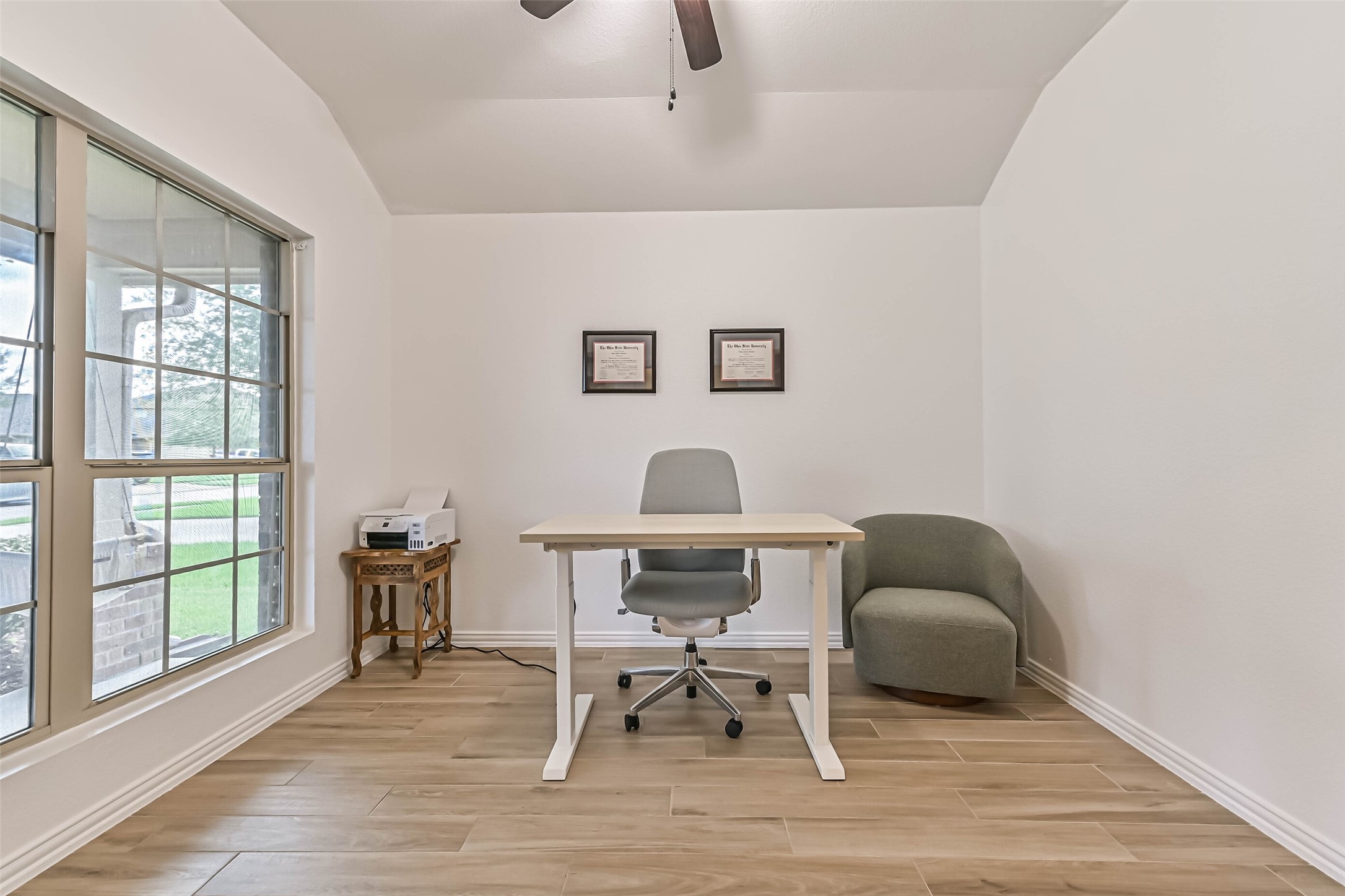 A view of the office from the entrance.