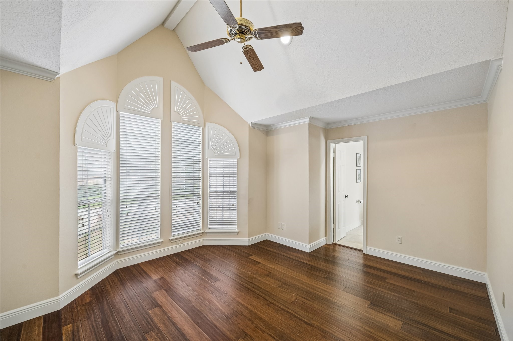 5303 Beaver Lodge Drive, Kingwood, TX 77345