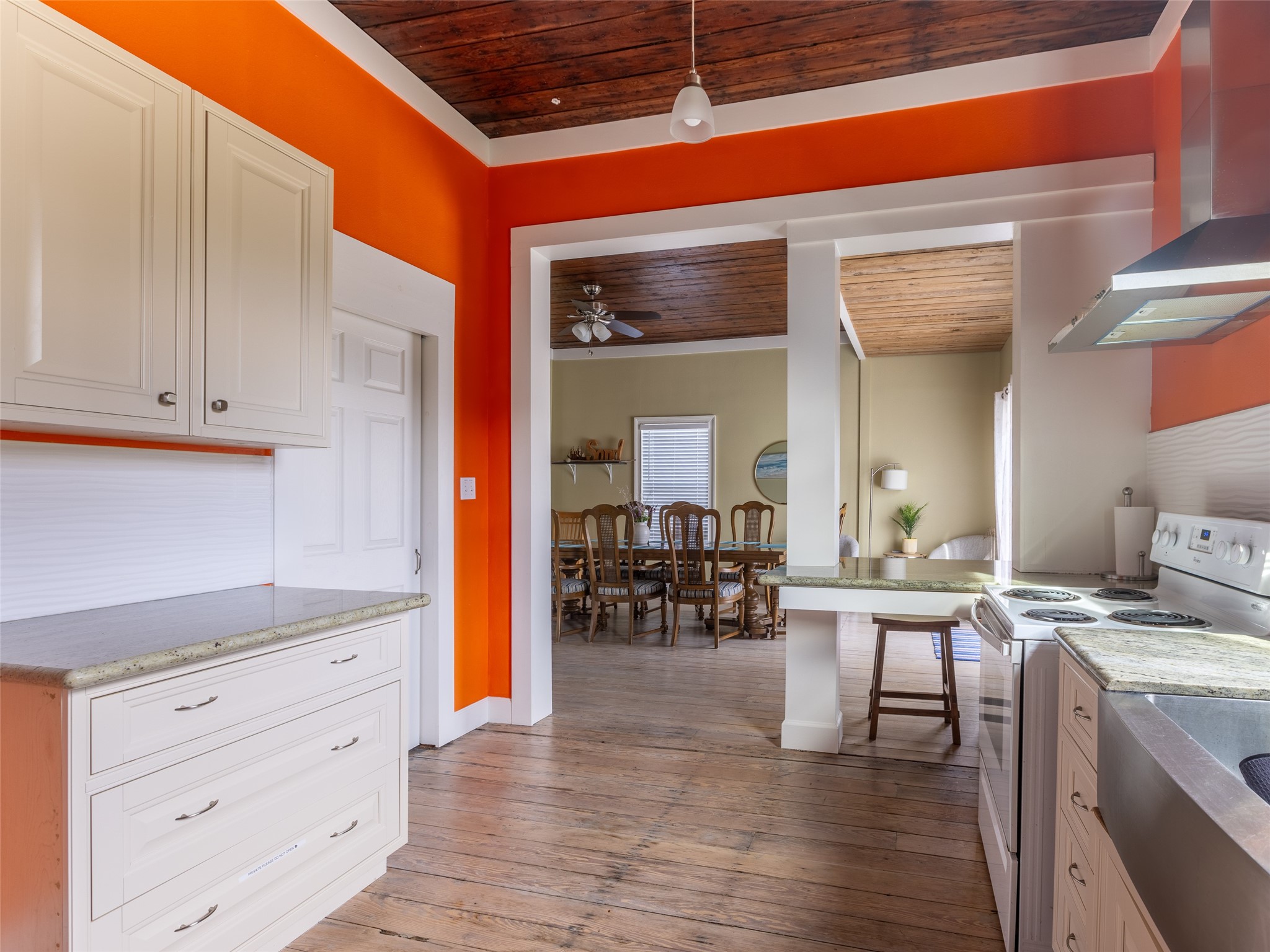 Coastal kitchen