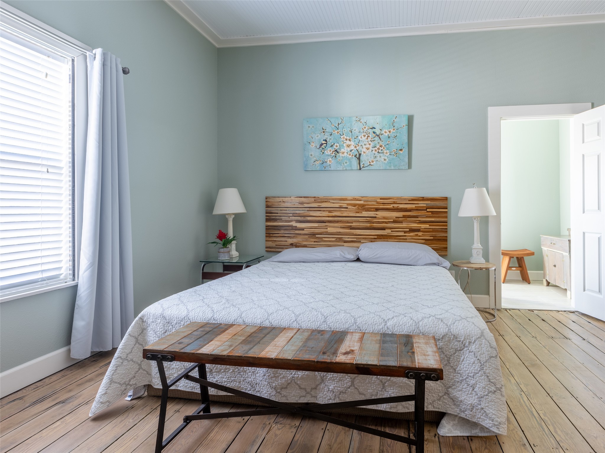 Principal bedroom