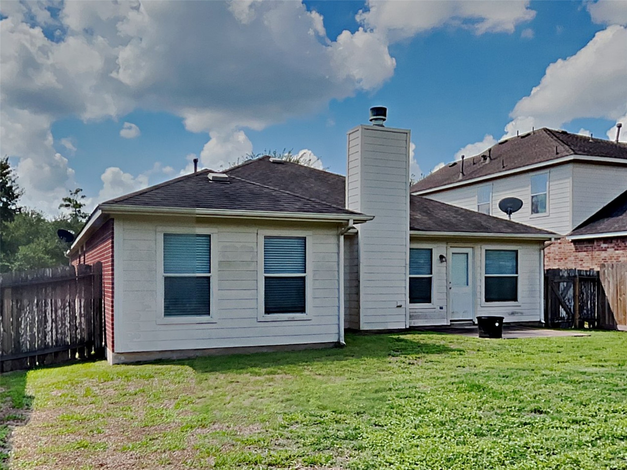 30611 S Sulphur Creek Drive, Magnolia, TX 77355
