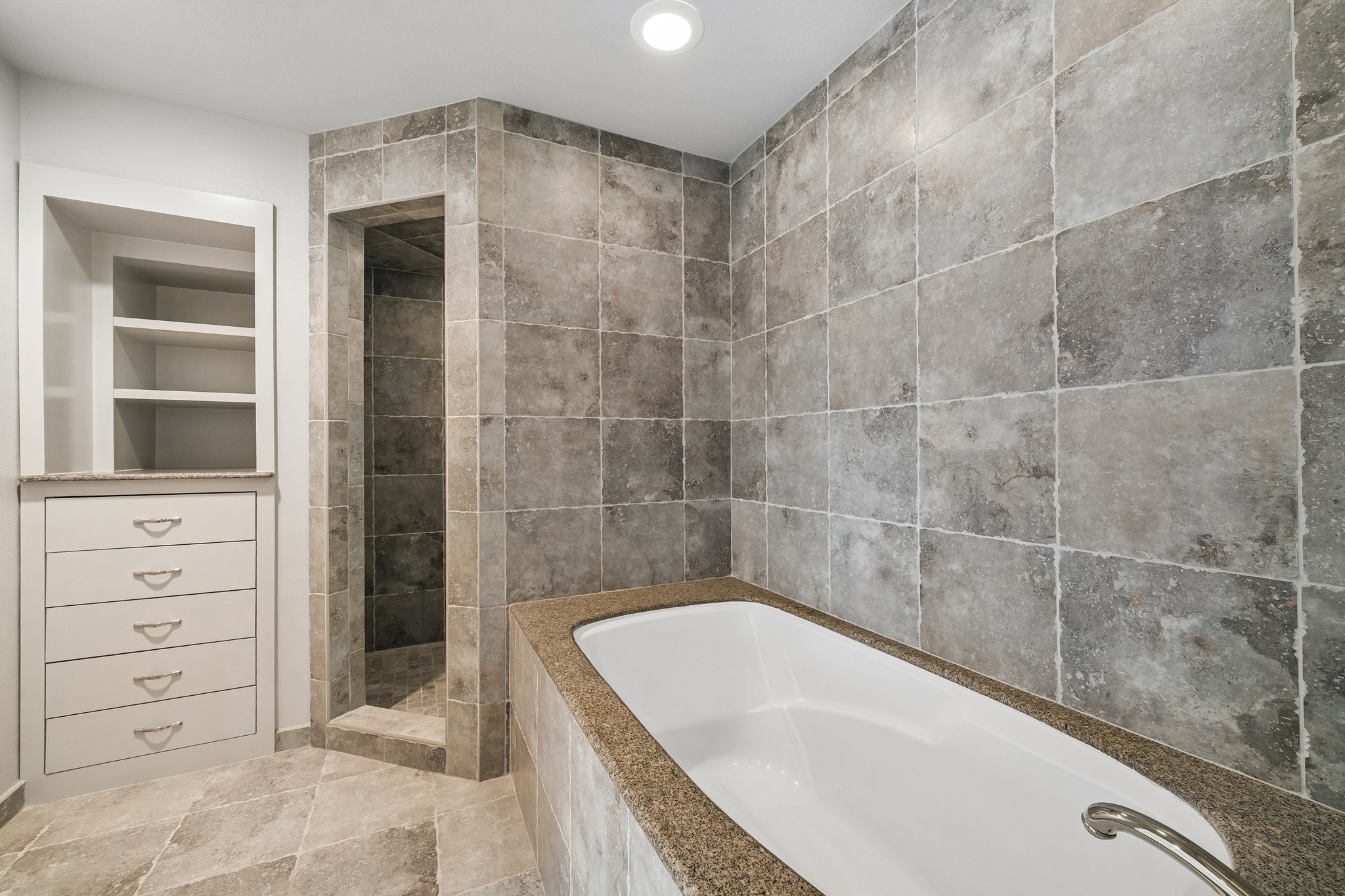 The tub/shower area.
