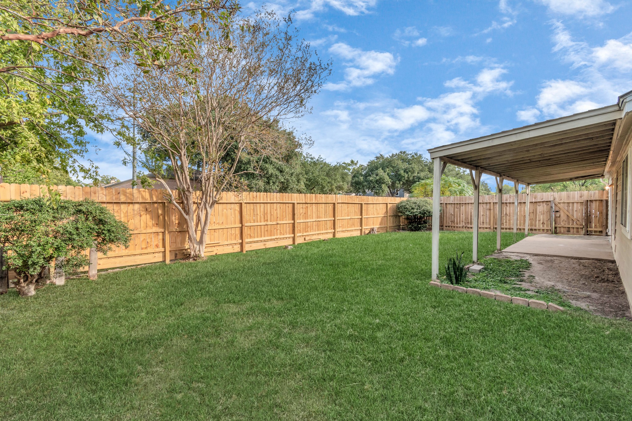 12002 Wood Hollow Lane, Houston, TX 77043