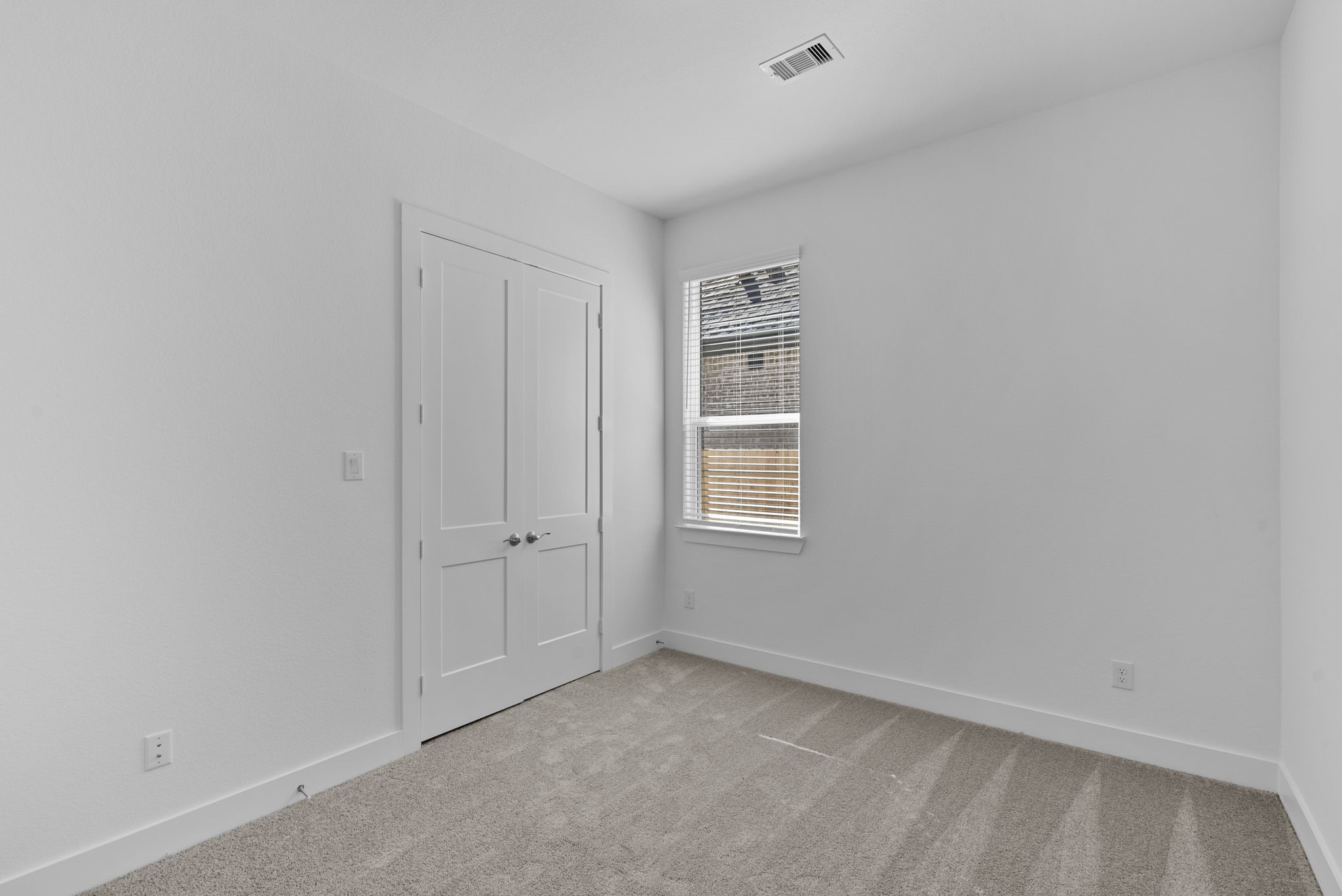 Photos are REPRESENTATIVE of the home /floor plan and are NOT of the actual home.  Selections, features, and room options vary.