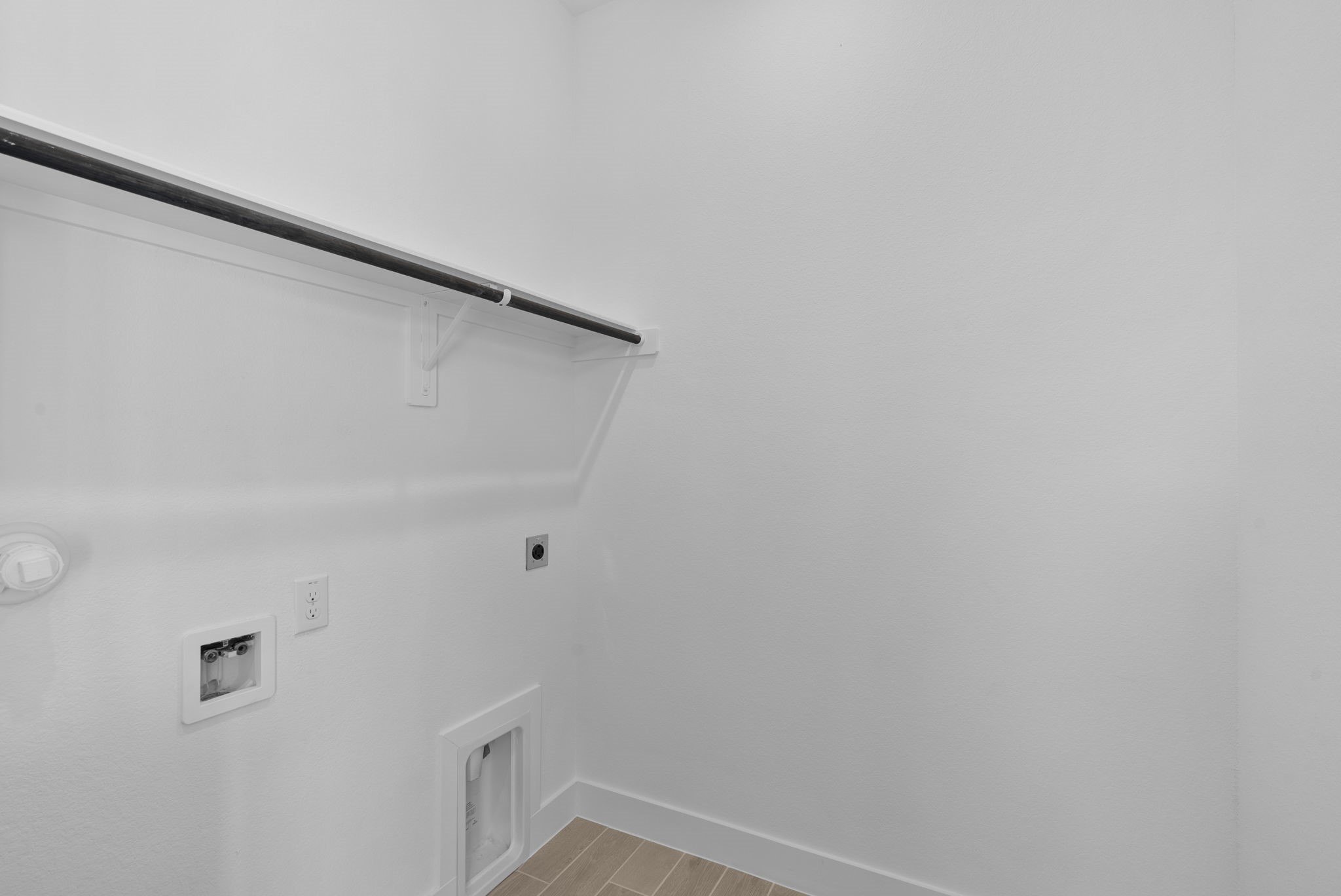 Photos are REPRESENTATIVE of the home /floor plan and are NOT of the actual home.  Selections, features, and room options vary.