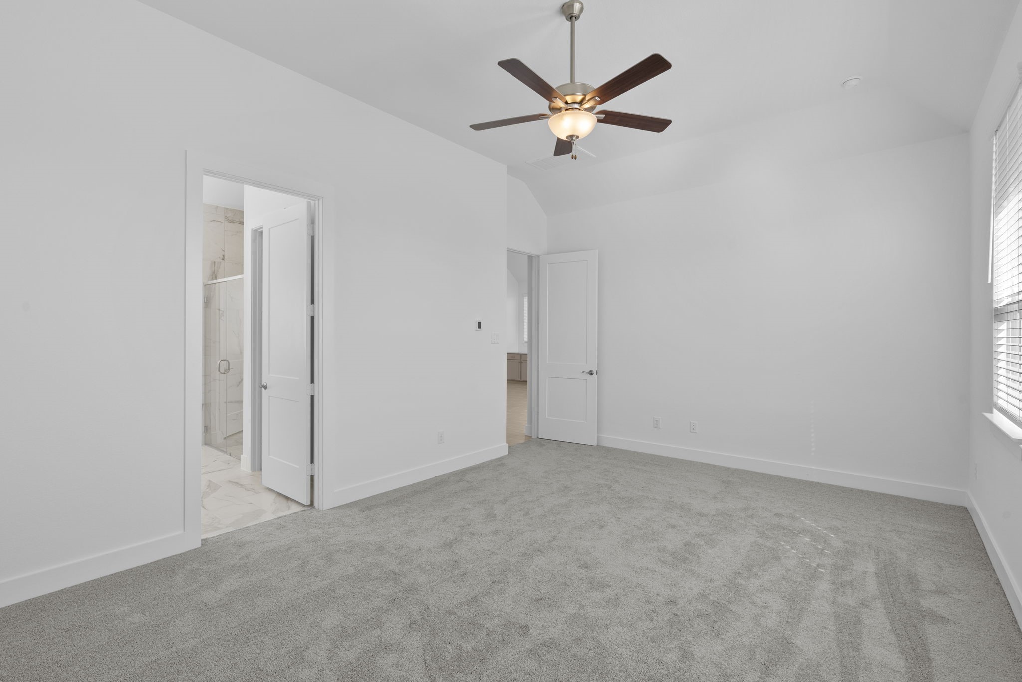Photos are REPRESENTATIVE of the home /floor plan and are NOT of the actual home.  Selections, features, and room options vary.