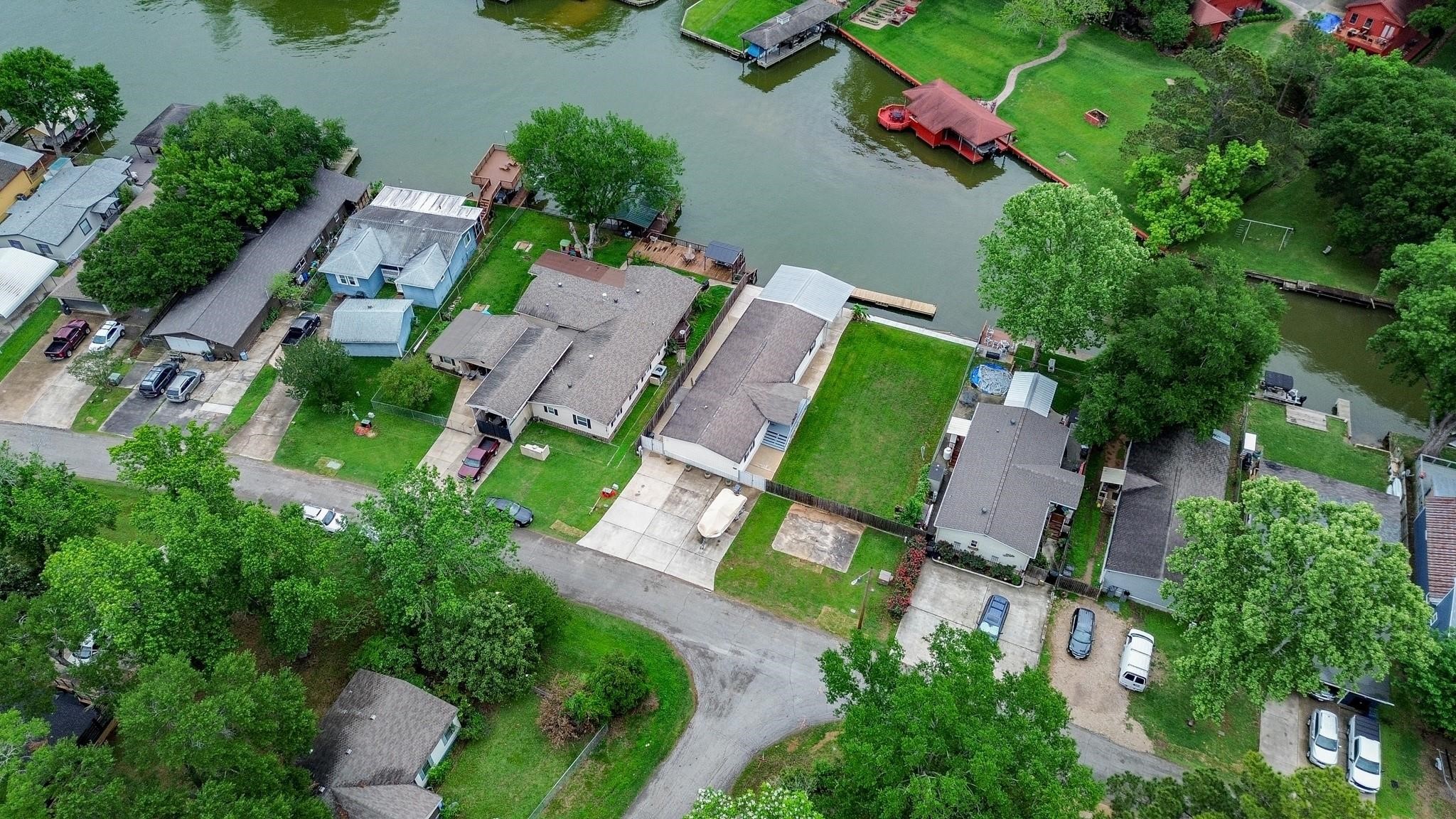 14186 & 14184 Shadow Bay Drive, Willis, TX 77318