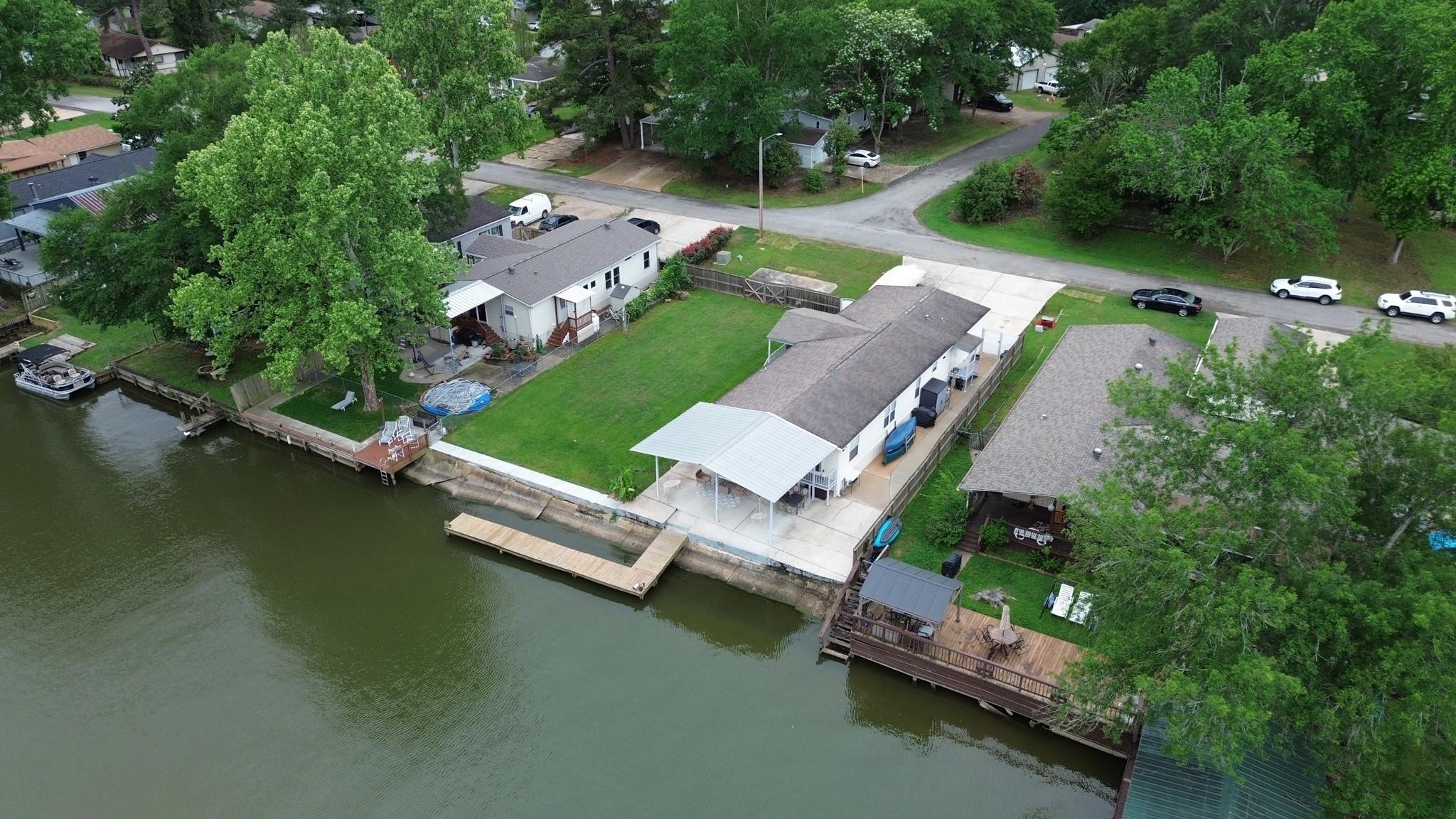 14186 & 14184 Shadow Bay Drive, Willis, TX 77318