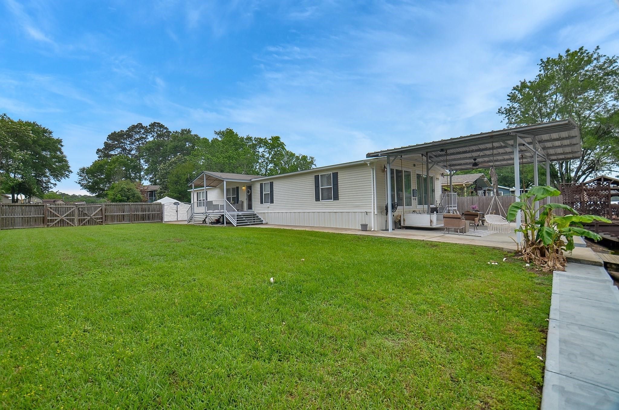 14186 & 14184 Shadow Bay Drive, Willis, TX 77318