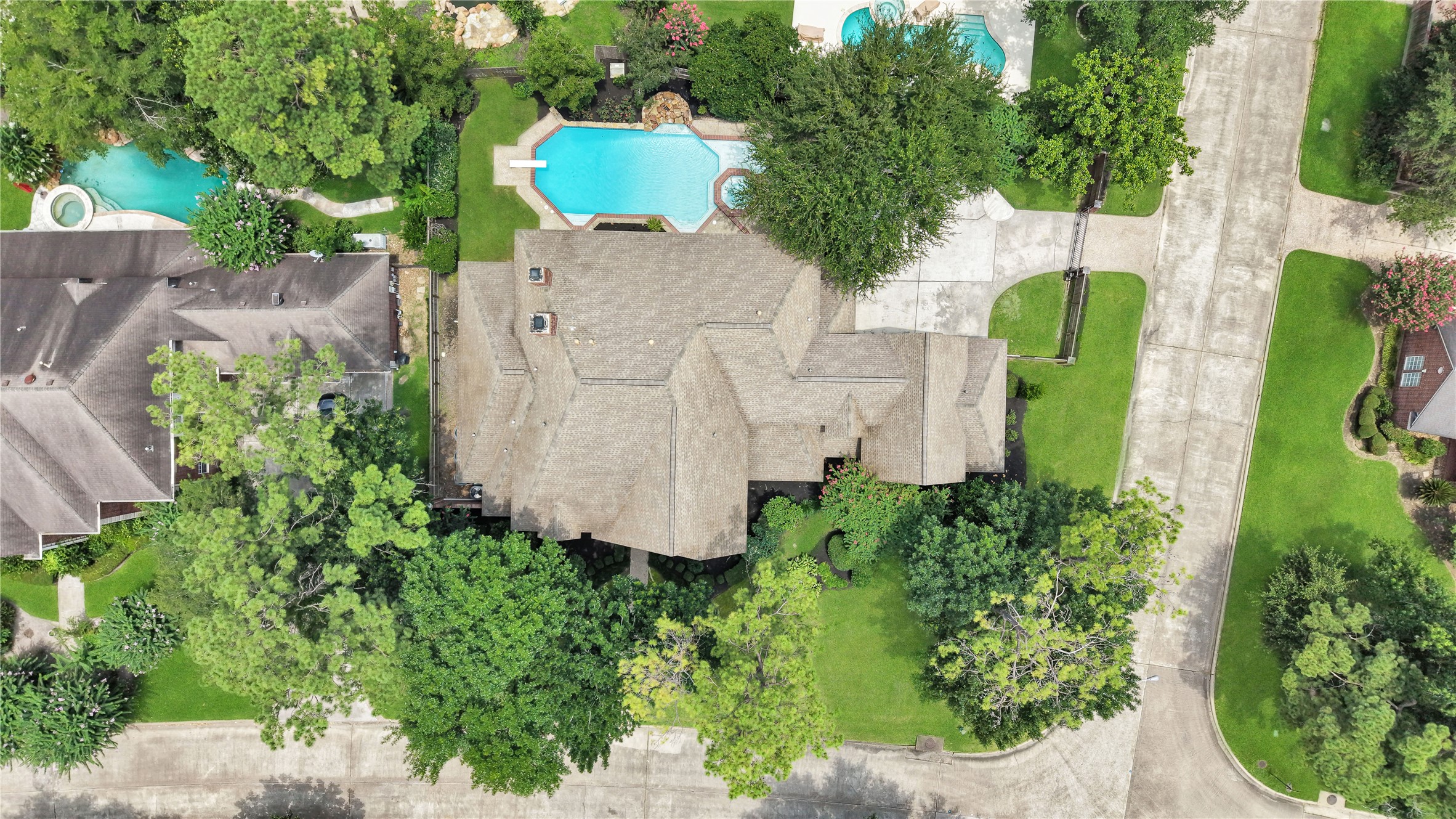Aerial perspective of the sought-after Lakewood Forest neighborhood.