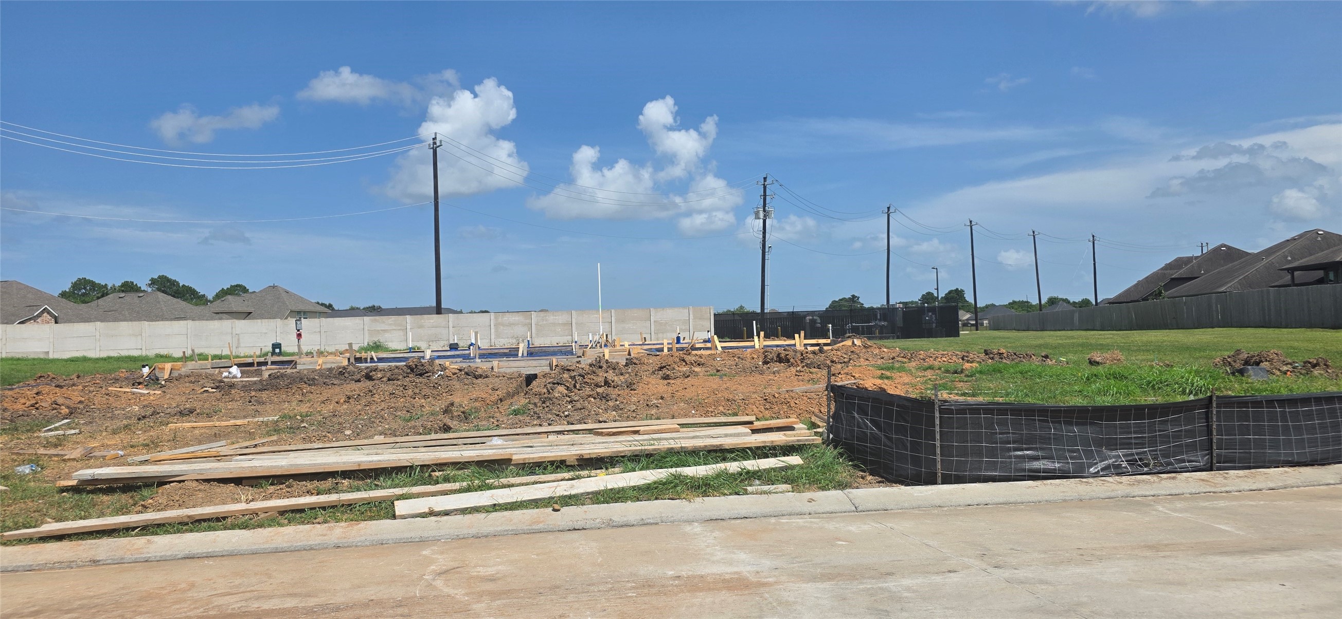23402 Zinfandel Drive, Alvin, TX 77511
