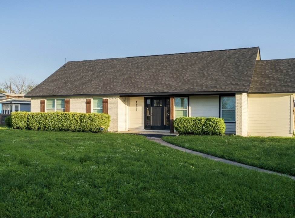 1402 Bayou Shore Drive, Galveston, TX 77551