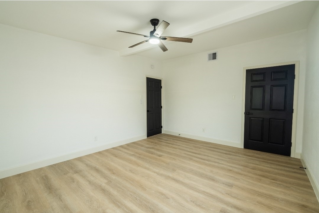 1402 Bayou Shore Drive, Galveston, TX 77551