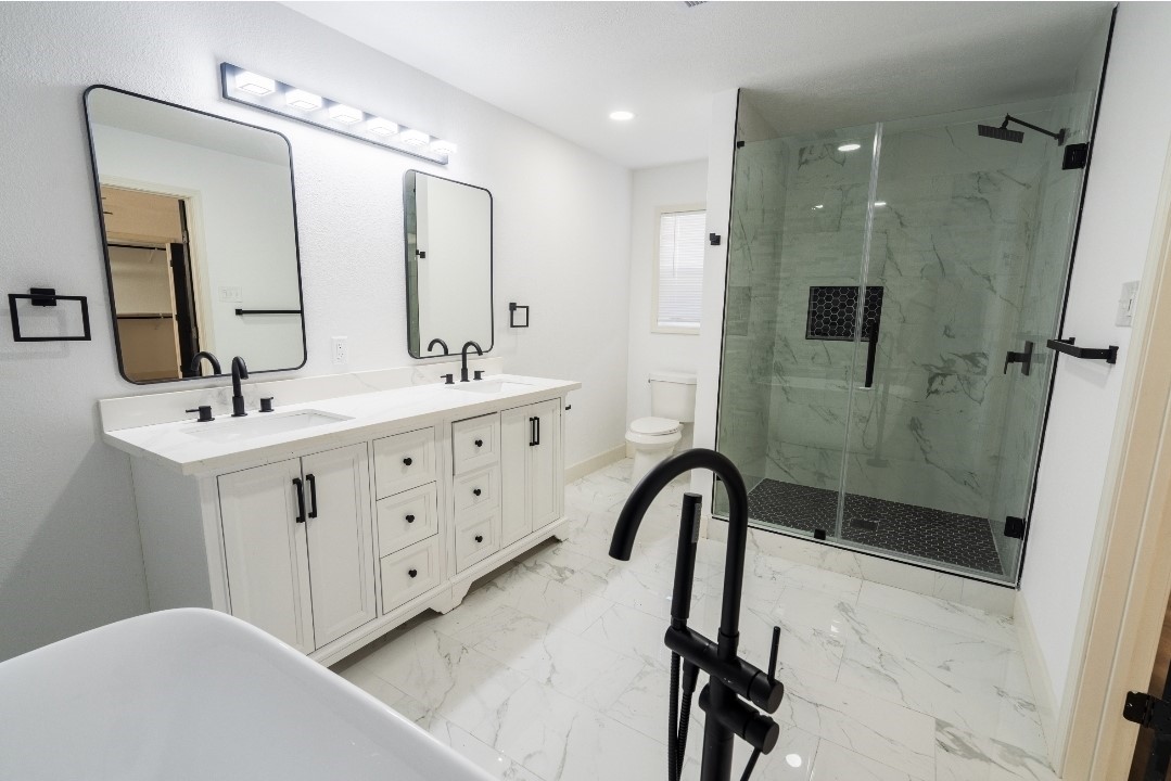 1402 Bayou Shore Drive, Galveston, TX 77551