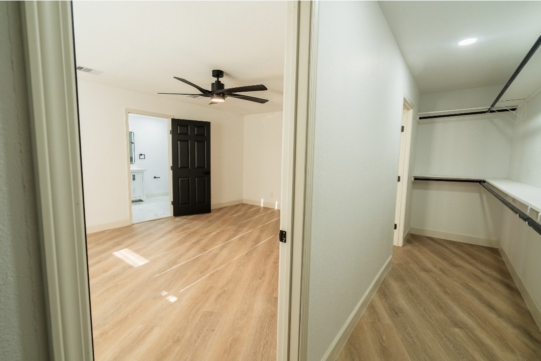 1402 Bayou Shore Drive, Galveston, TX 77551