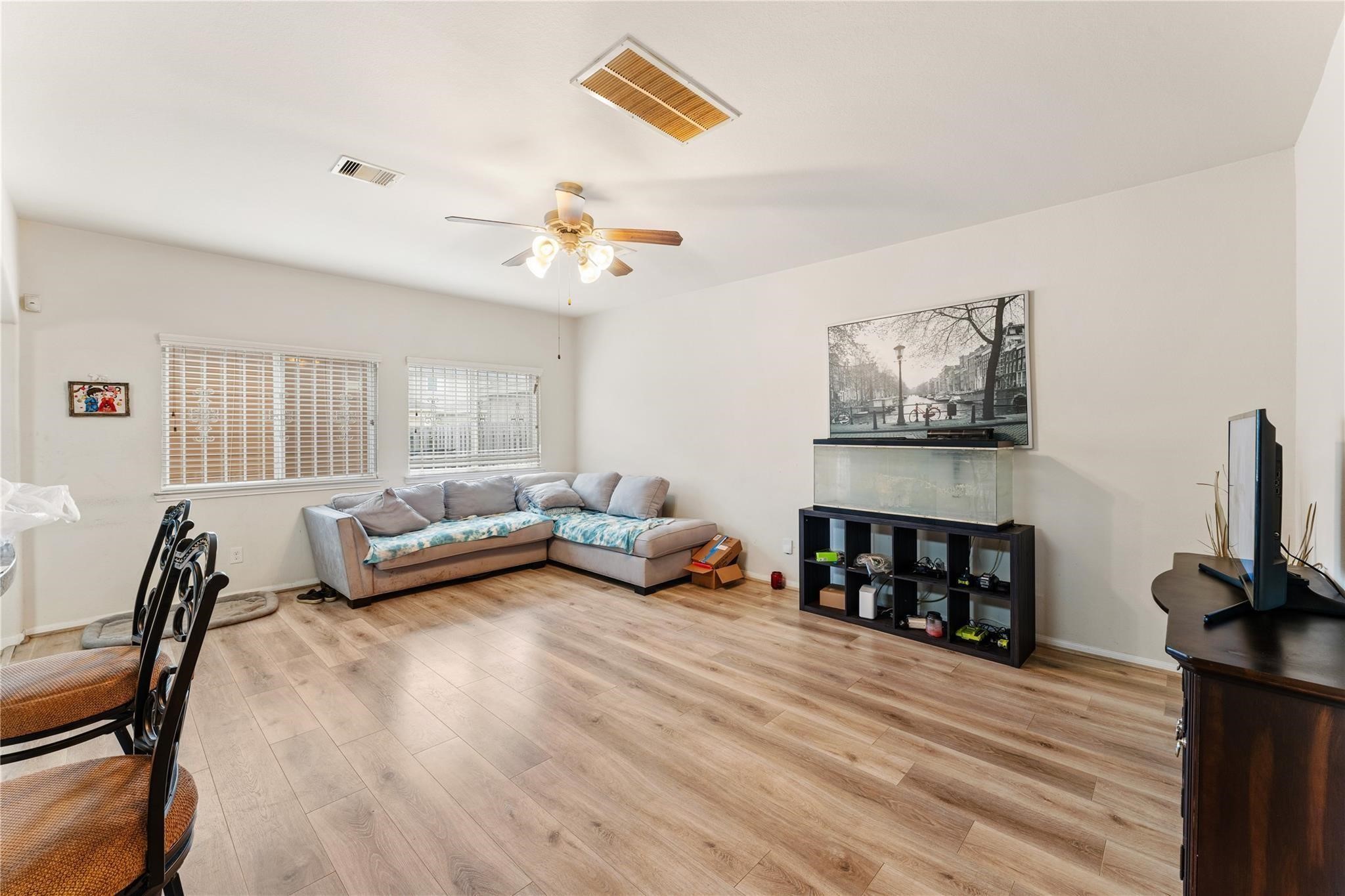 7255 Autumn Sun Drive, Houston, TX 77083
