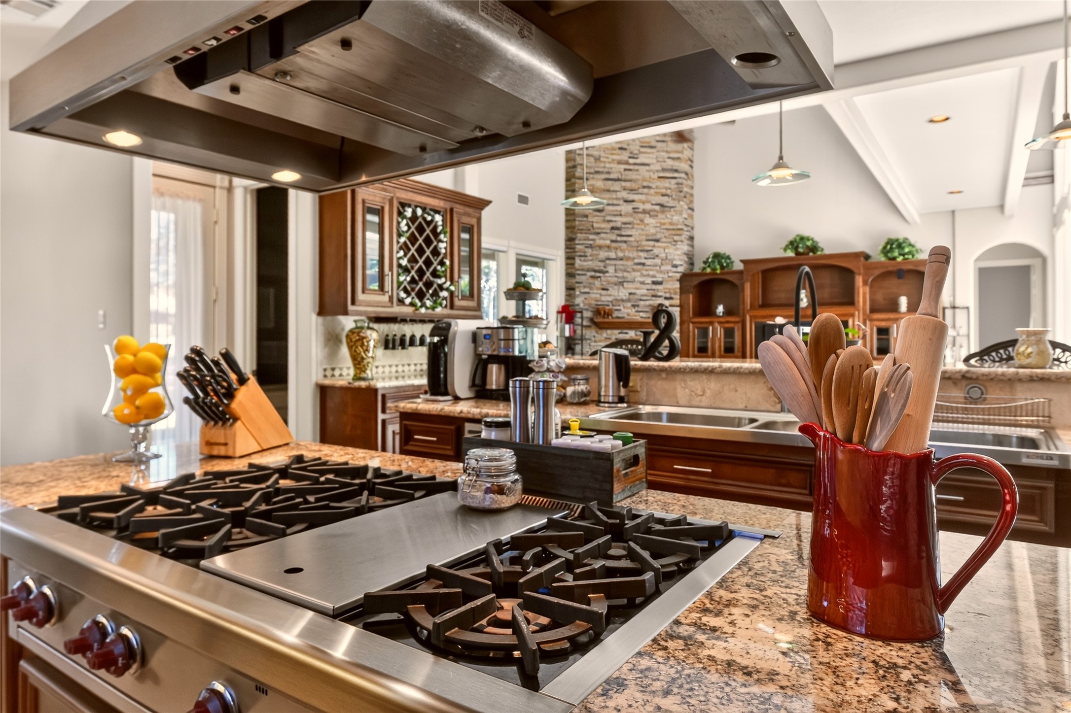 3111 Bentwater Drive, Montgomery, TX 77356
