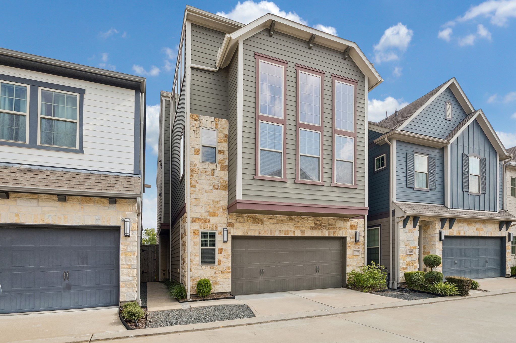 Welcome to 12522 Malachite! Built by David Weekley in 2018, this beautifully maintained home offers modern comfort and style just minutes from Houston's Energy Corridor. Enjoy a convenient location, quality craftsmanship, and easy access to shopping, dining, and major commuter routes.