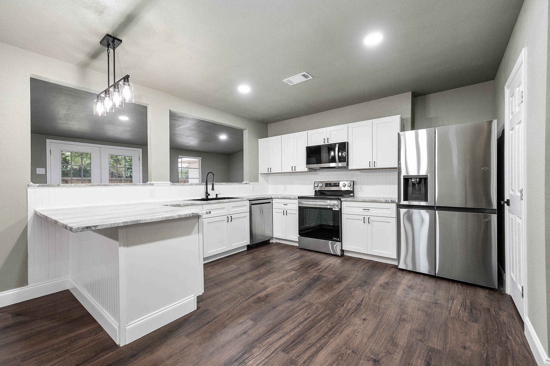 717 Cedar Lawn Drive, Alvin, TX 77511