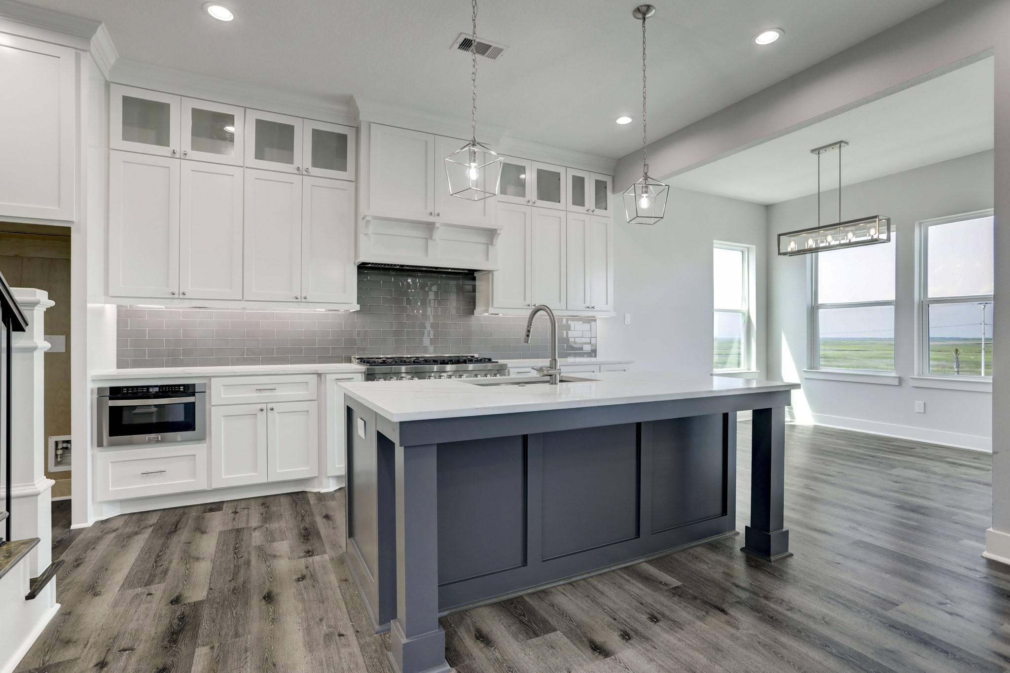 20 Largo, Hitchcock, TX 77563
