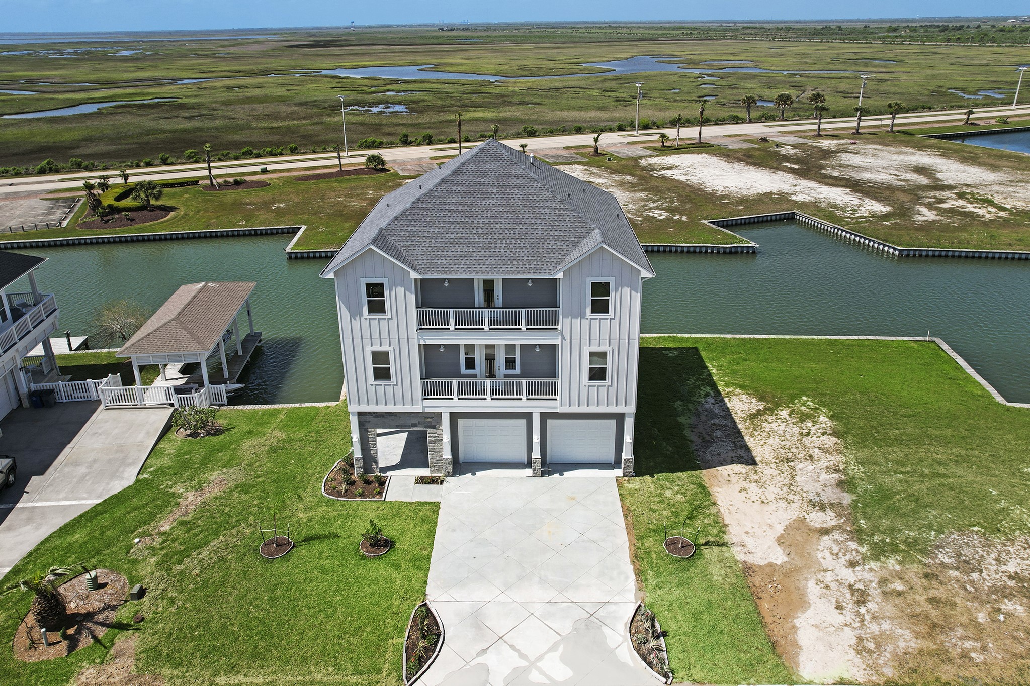 20 Largo, Hitchcock, TX 77563