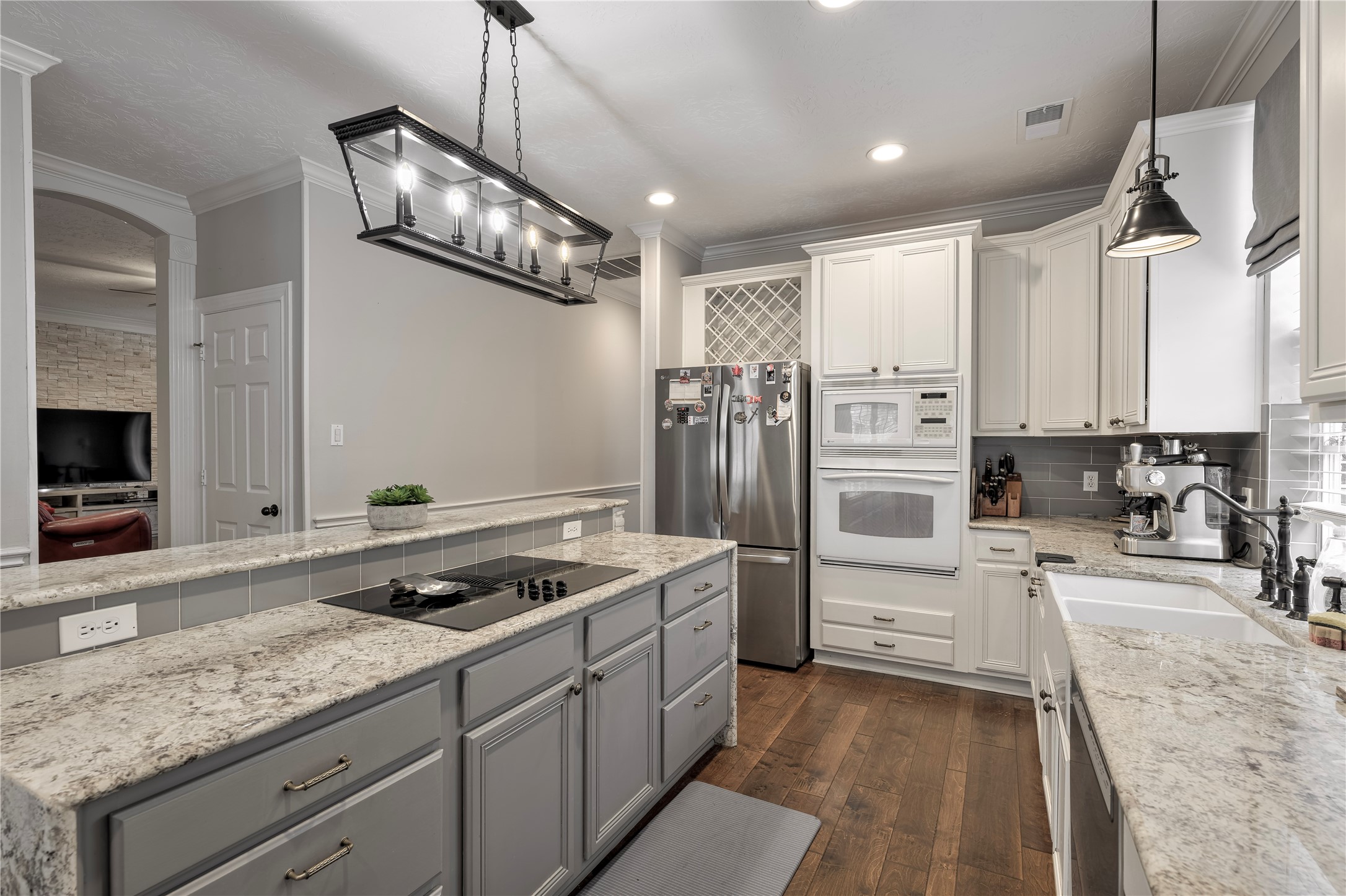 15900 Oleta Lane, Sugar Land, TX 77498
