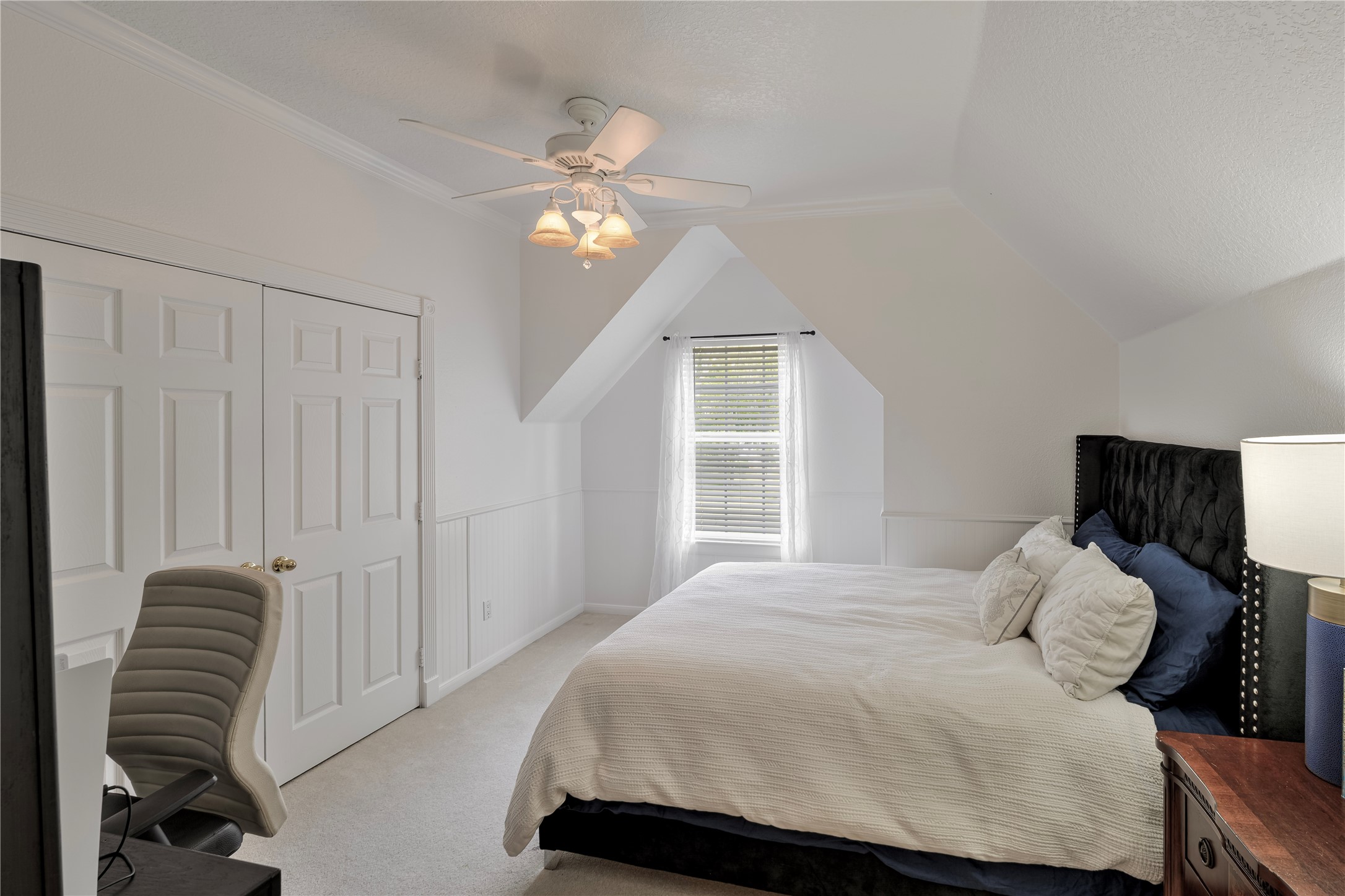 3rd bedroom /2nd floor