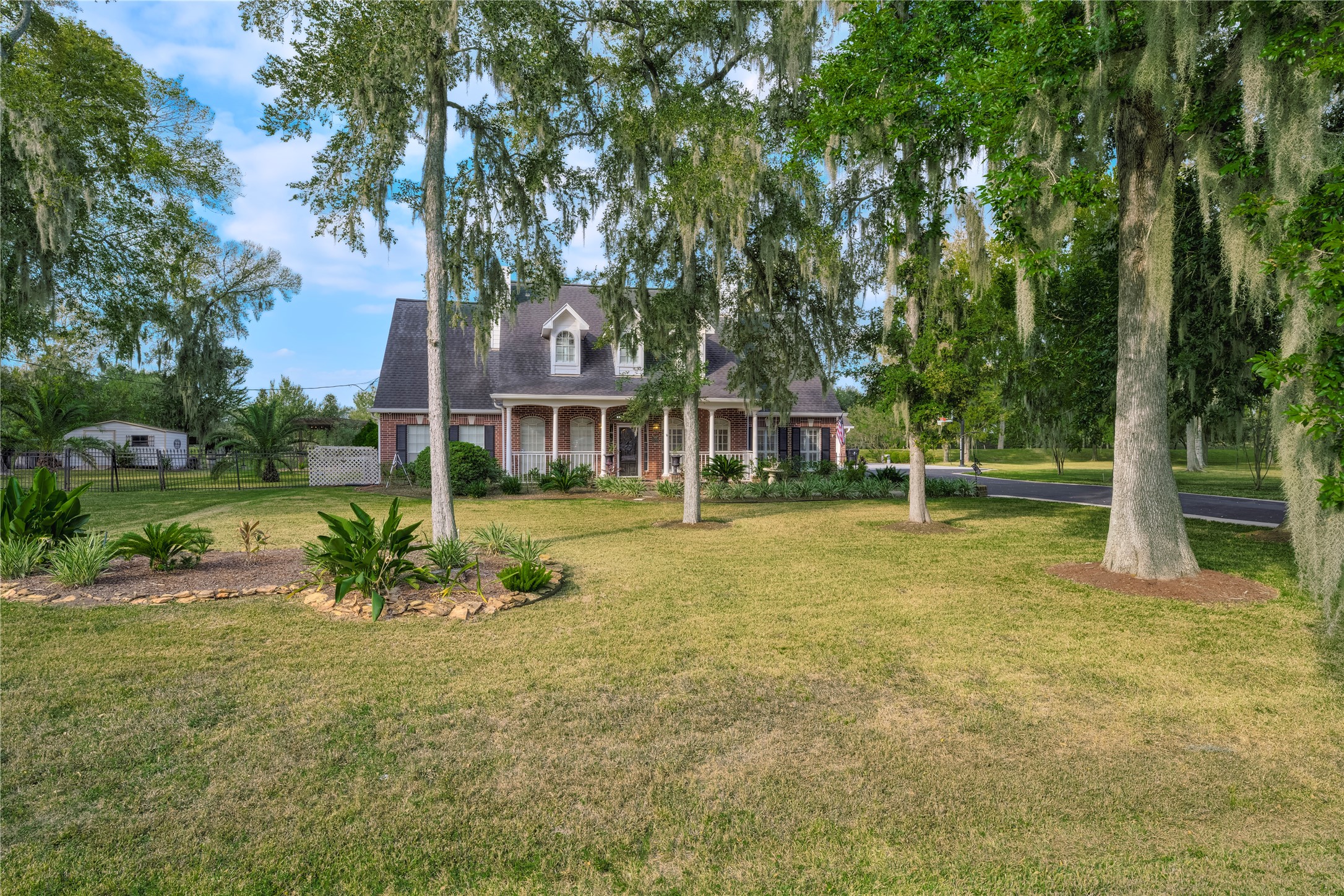 15900 Oleta Lane, Sugar Land, TX 77498 15900 Oleta Lane, Sugar Land, TX 77498