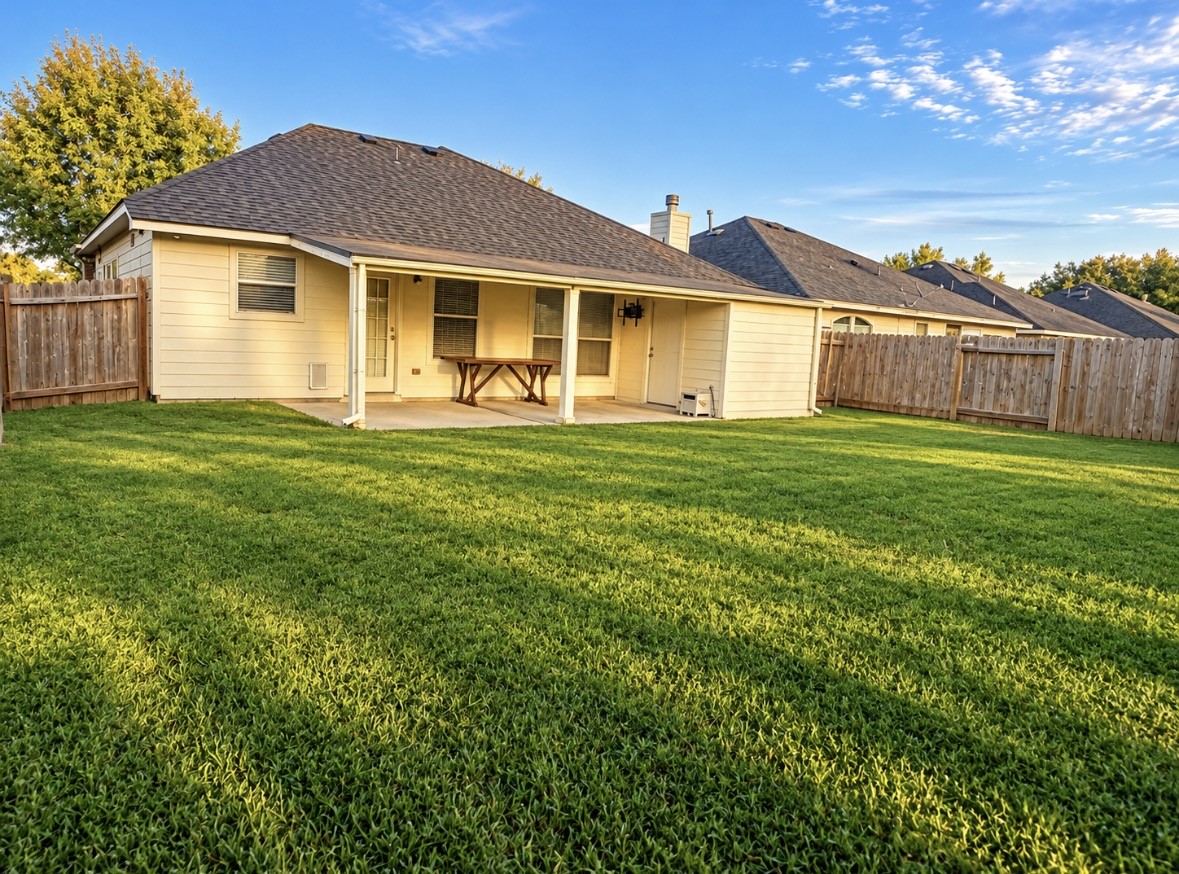 3722 Elderberry Drive, Dickinson, TX 77539 3722 Elderberry Drive, Dickinson, TX 77539