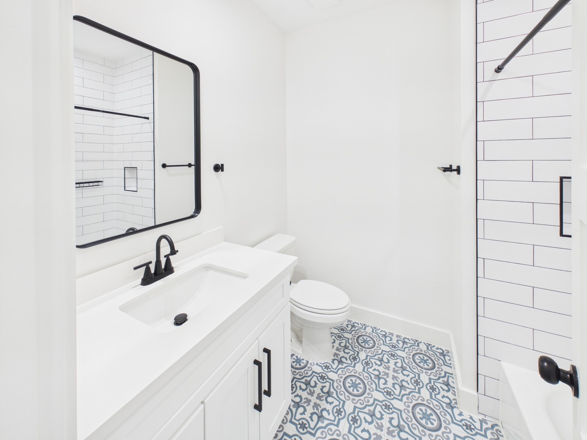 secondary full bath