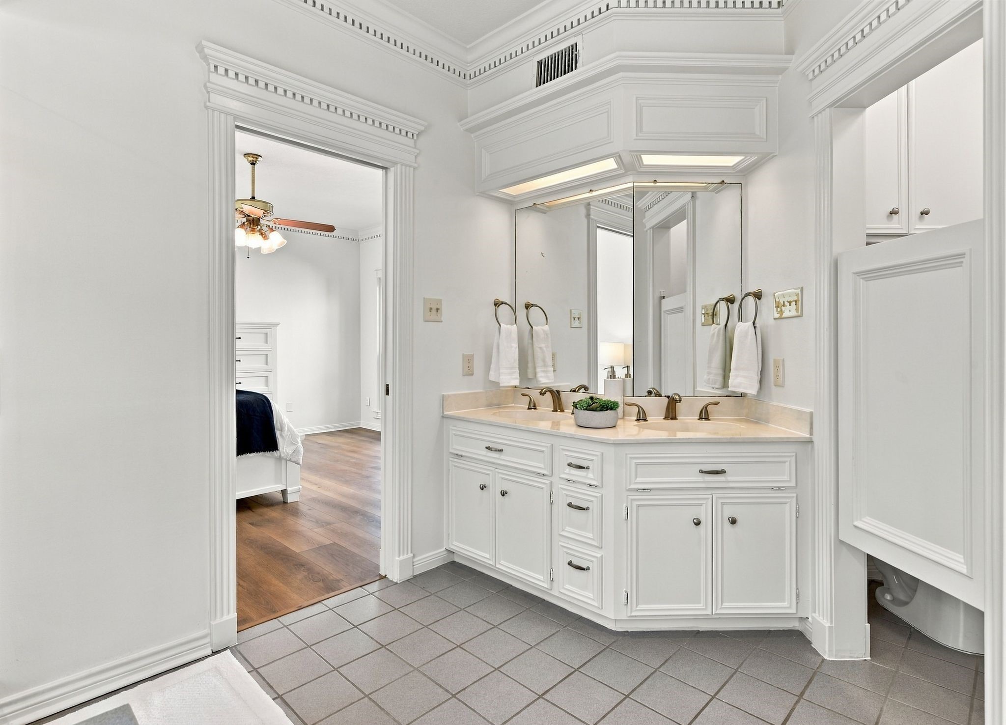 15039 Coral Sands Drive, Houston, TX 77062