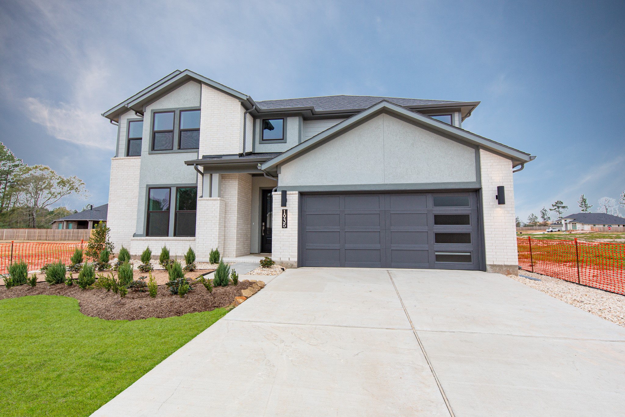 Welcome home to 1935 Langford Street located in COLTON and zoned to Magnolia ISD! Welcome home to 1935 Langford Street located in COLTON and zoned to Magnolia ISD!