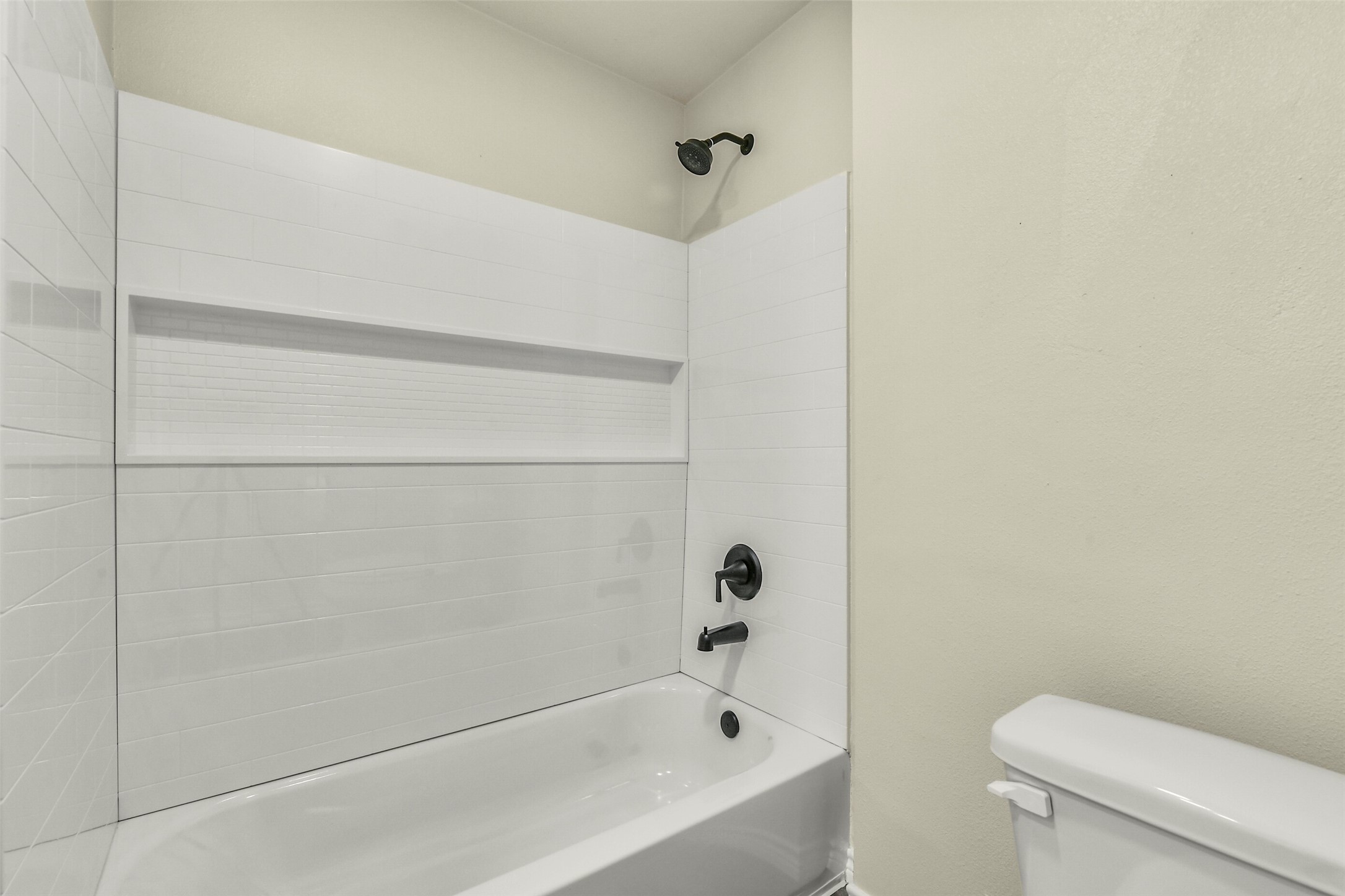 319 E South Street, Alvin, TX 77511