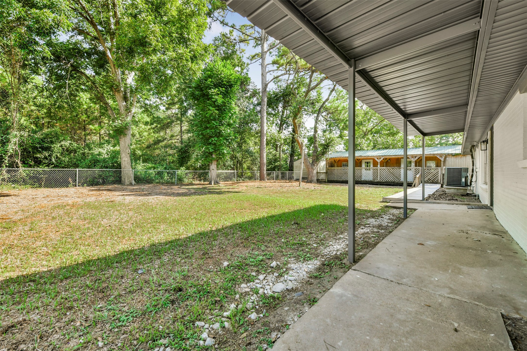 319 E South Street, Alvin, TX 77511