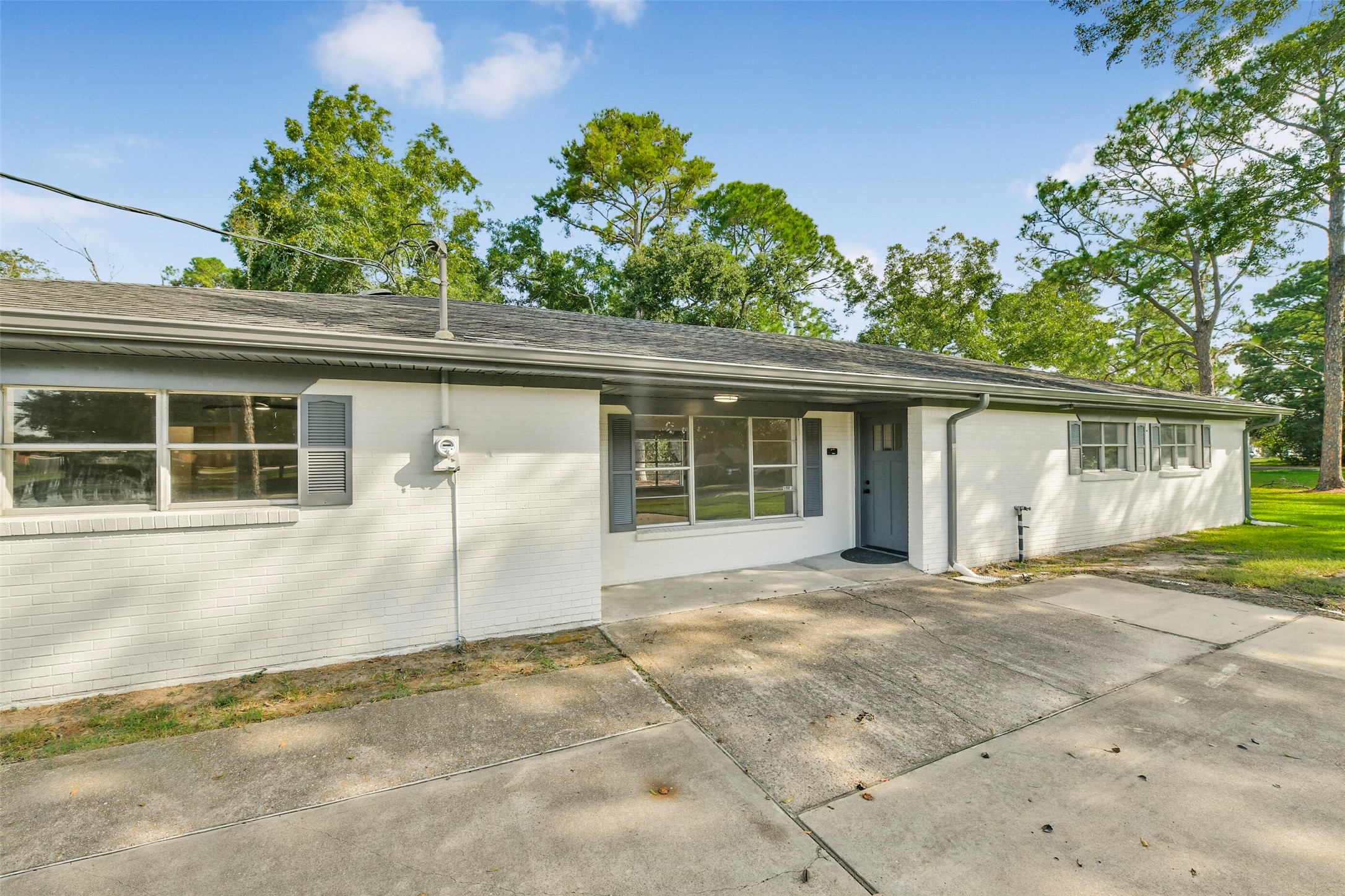 319 E South Street, Alvin, TX 77511 319 E South Street, Alvin, TX 77511
