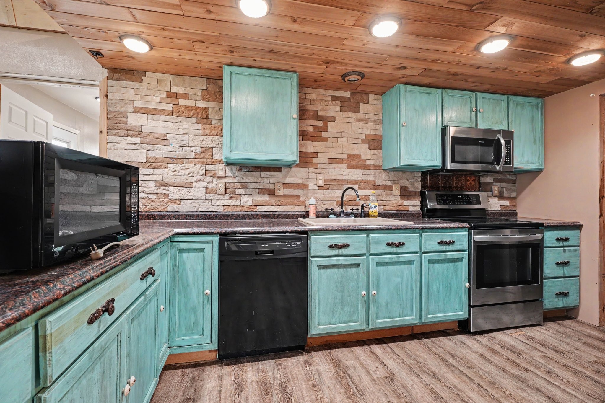 Guest House Kitchen