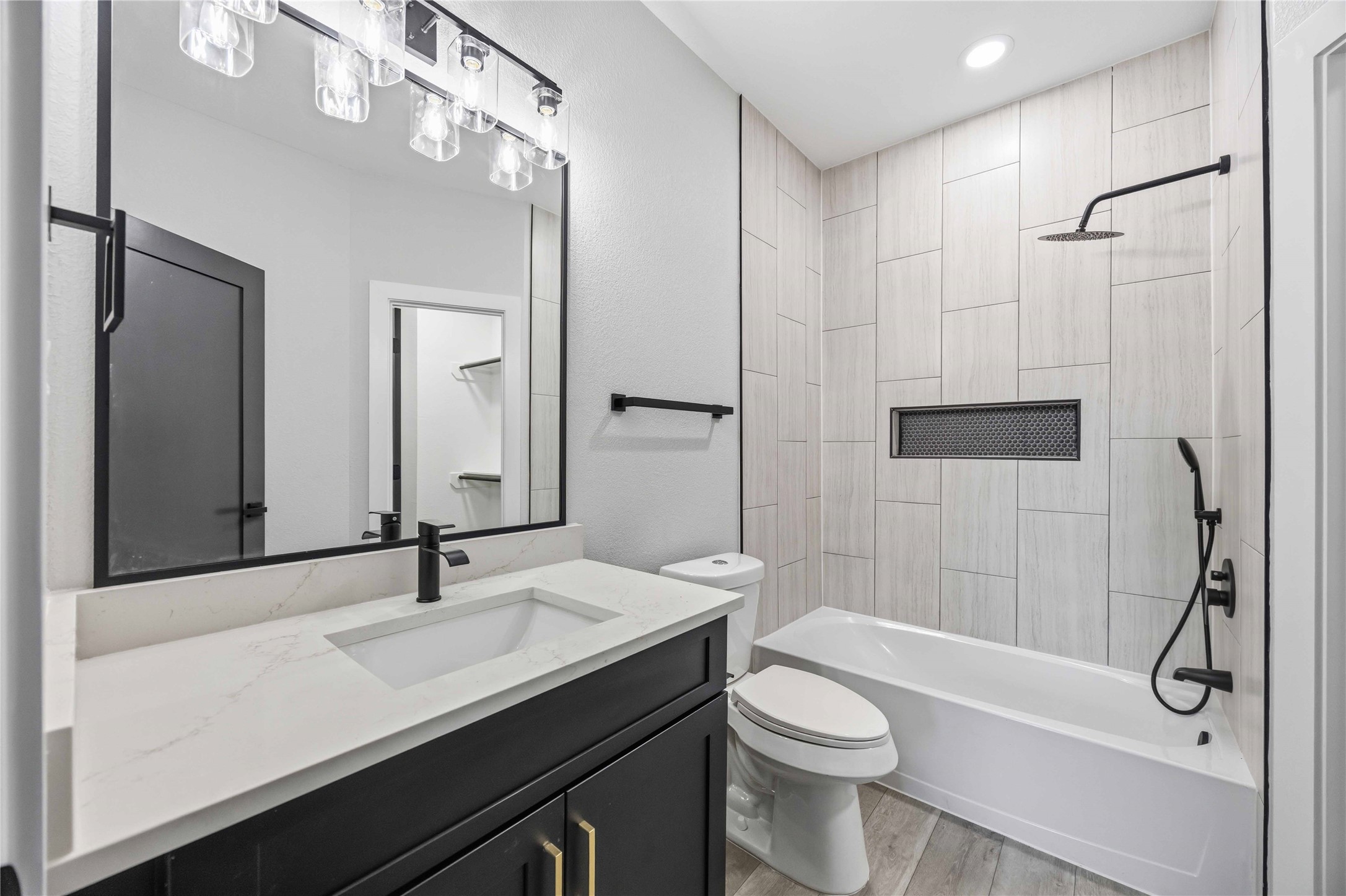 5326 Ridgeway Drive, Houston, TX 77033