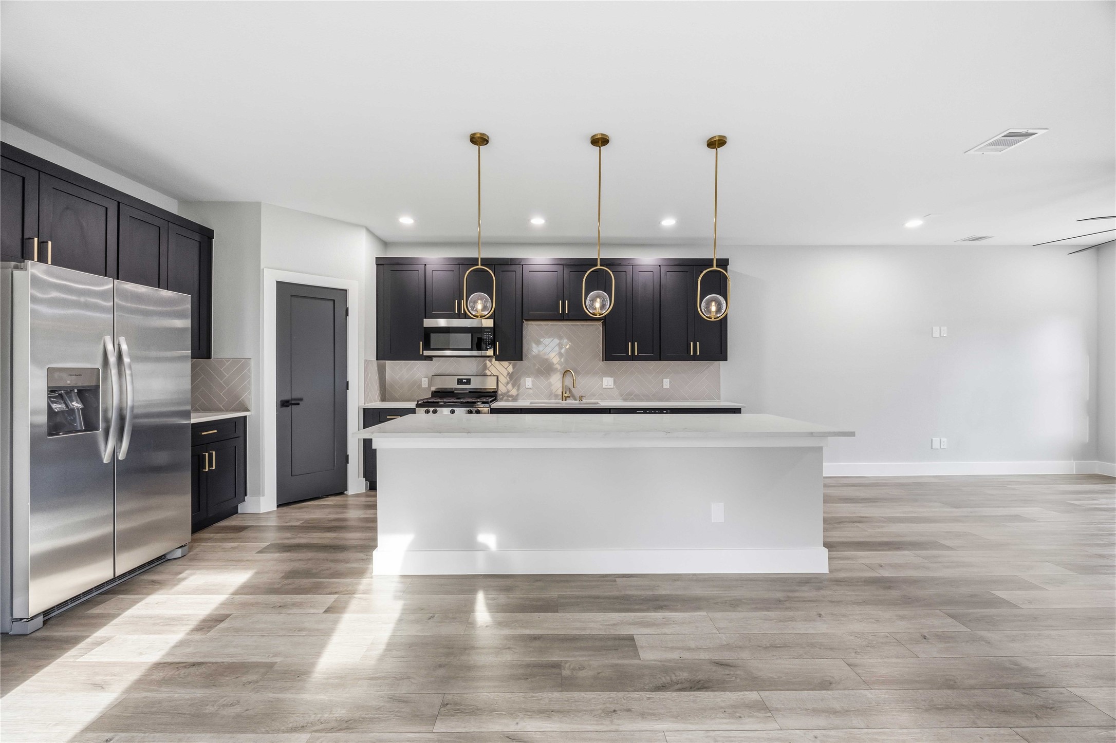 5326 Ridgeway Drive, Houston, TX 77033