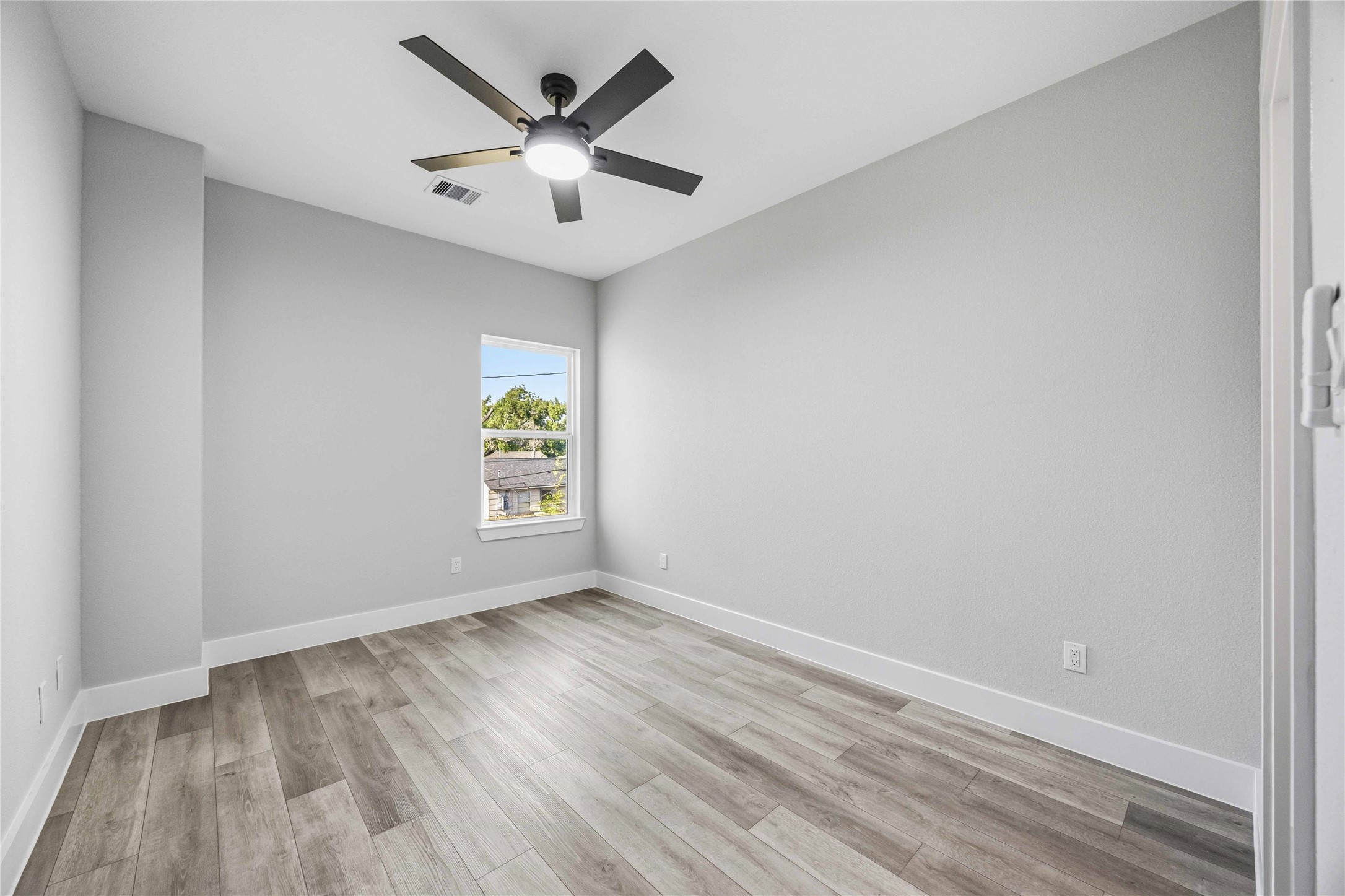 5326 Ridgeway Drive, Houston, TX 77033