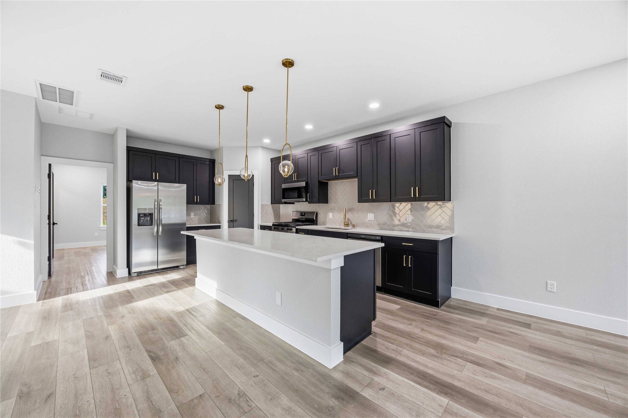 5326 Ridgeway Drive, Houston, TX 77033