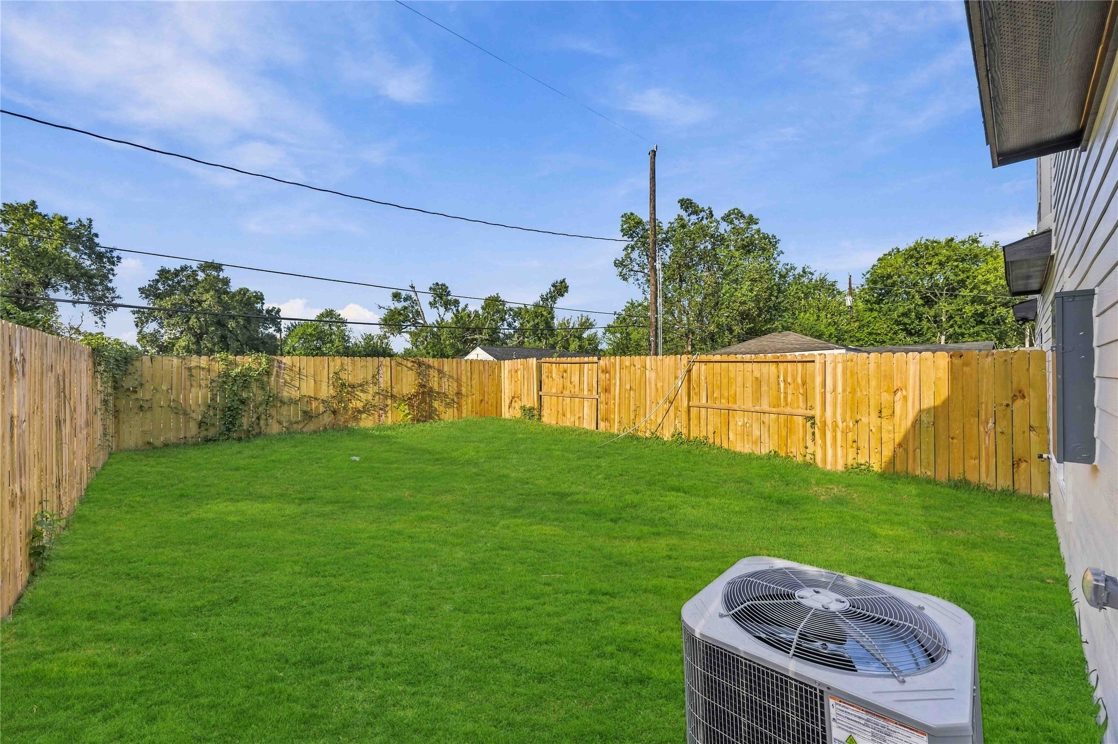 5326 Ridgeway Drive, Houston, TX 77033