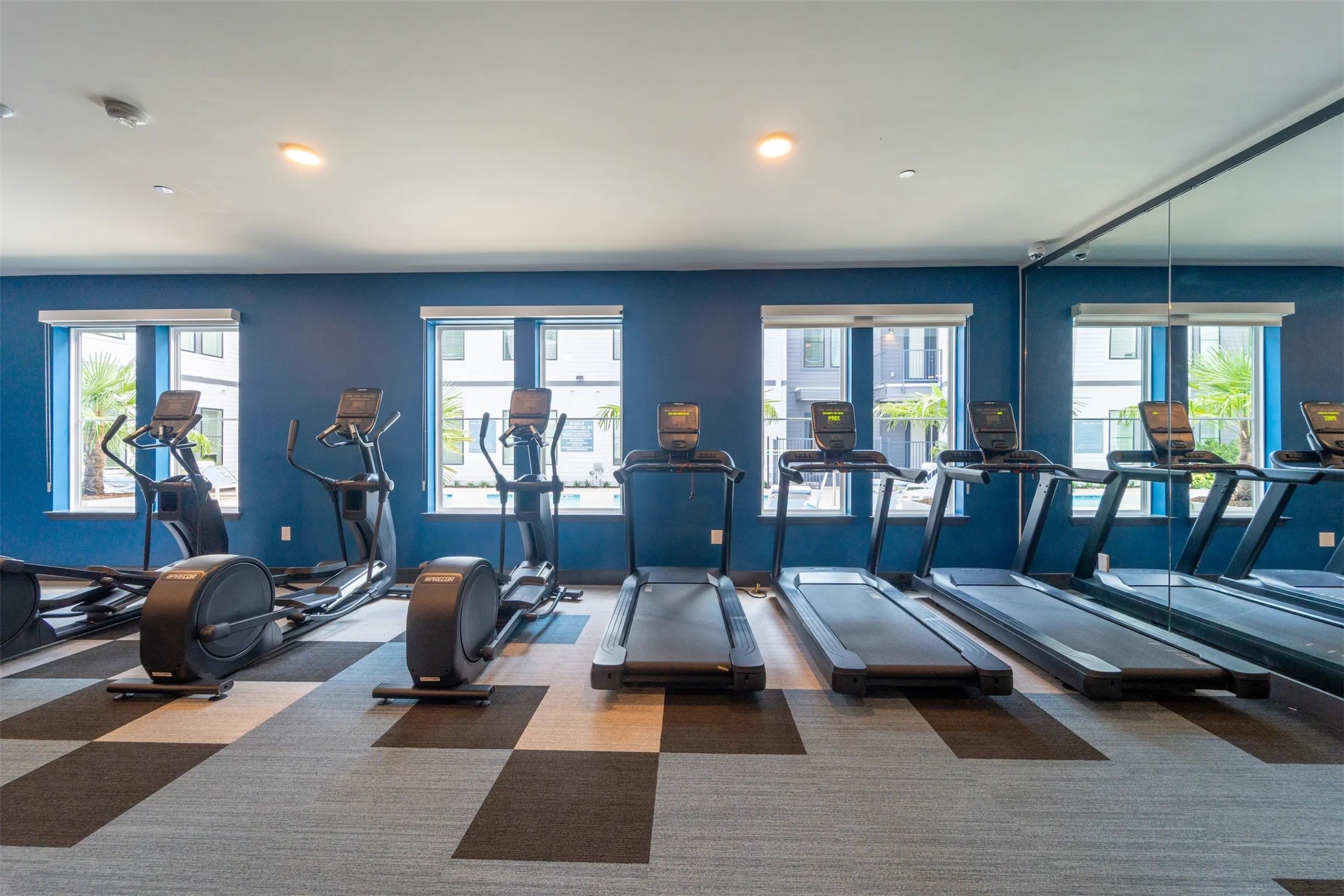 1690 North Loop, #373, Houston, TX 77009