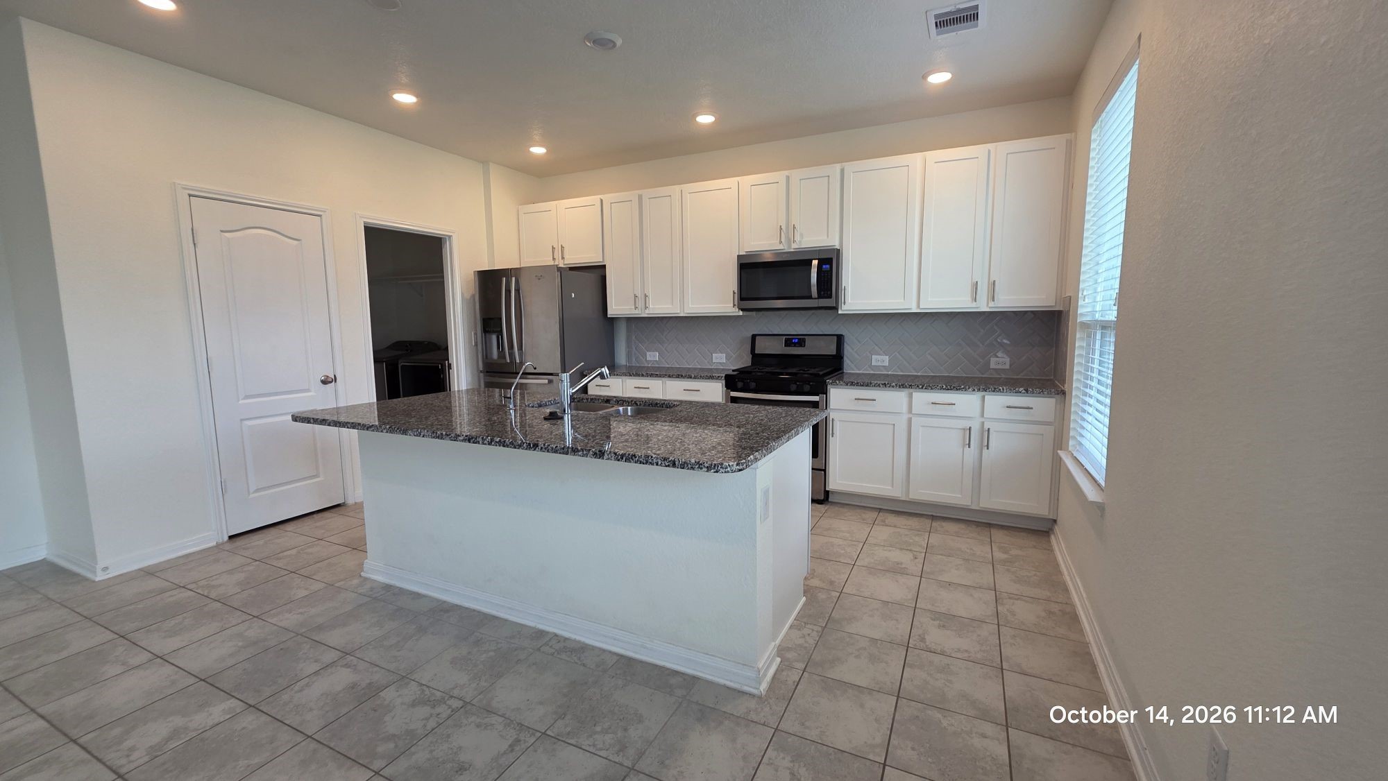 7106 Escondido Drive, Rosharon, TX 77583