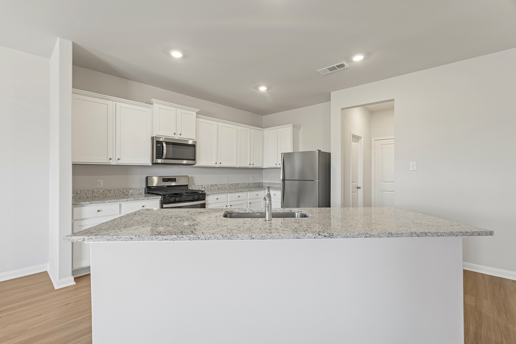 8822 New Jade Drive, Iowa Colony, TX 77583