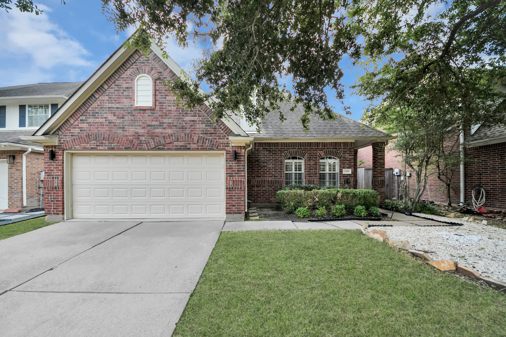 Welcome to your future home! Welcome to your future home!