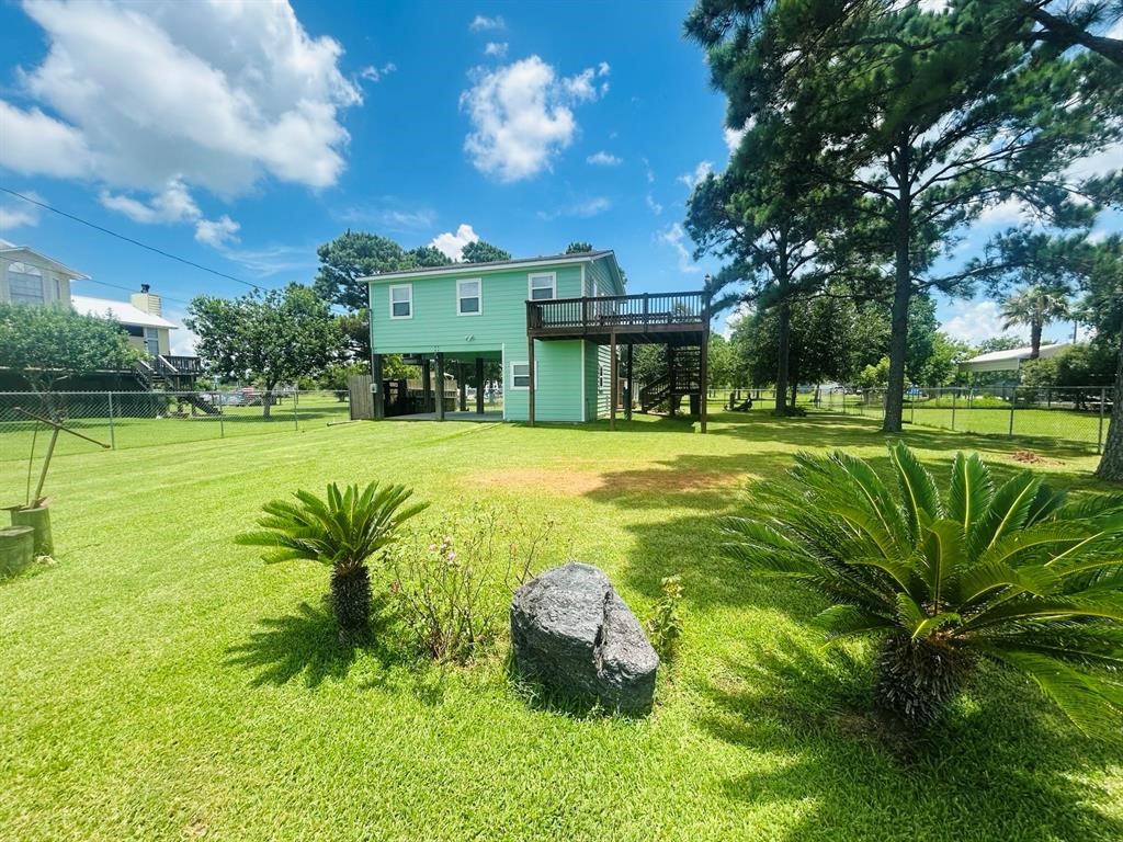 1025 14th Street, San Leon, TX 77539 1025 14th Street, San Leon, TX 77539